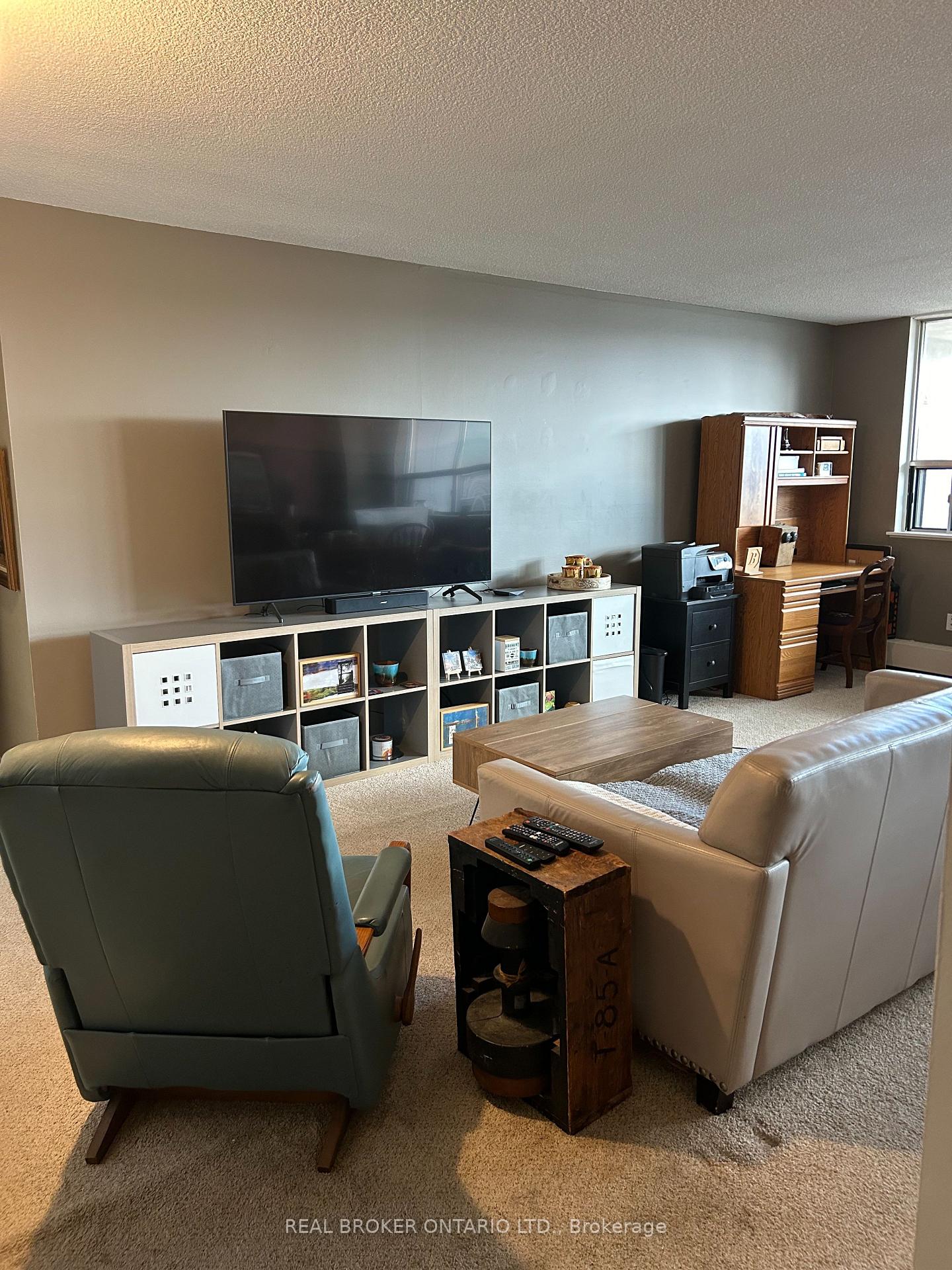 Photo 7 of Unit 704, 65 Westmount Road N, Waterloo — HOMEH