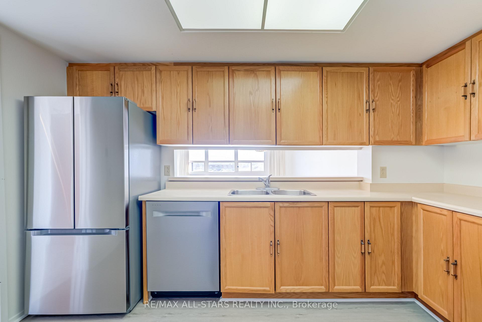 Photo 13 of Unit 718, 2 Raymerville Drive, Markham, Raymerville — HOMEH