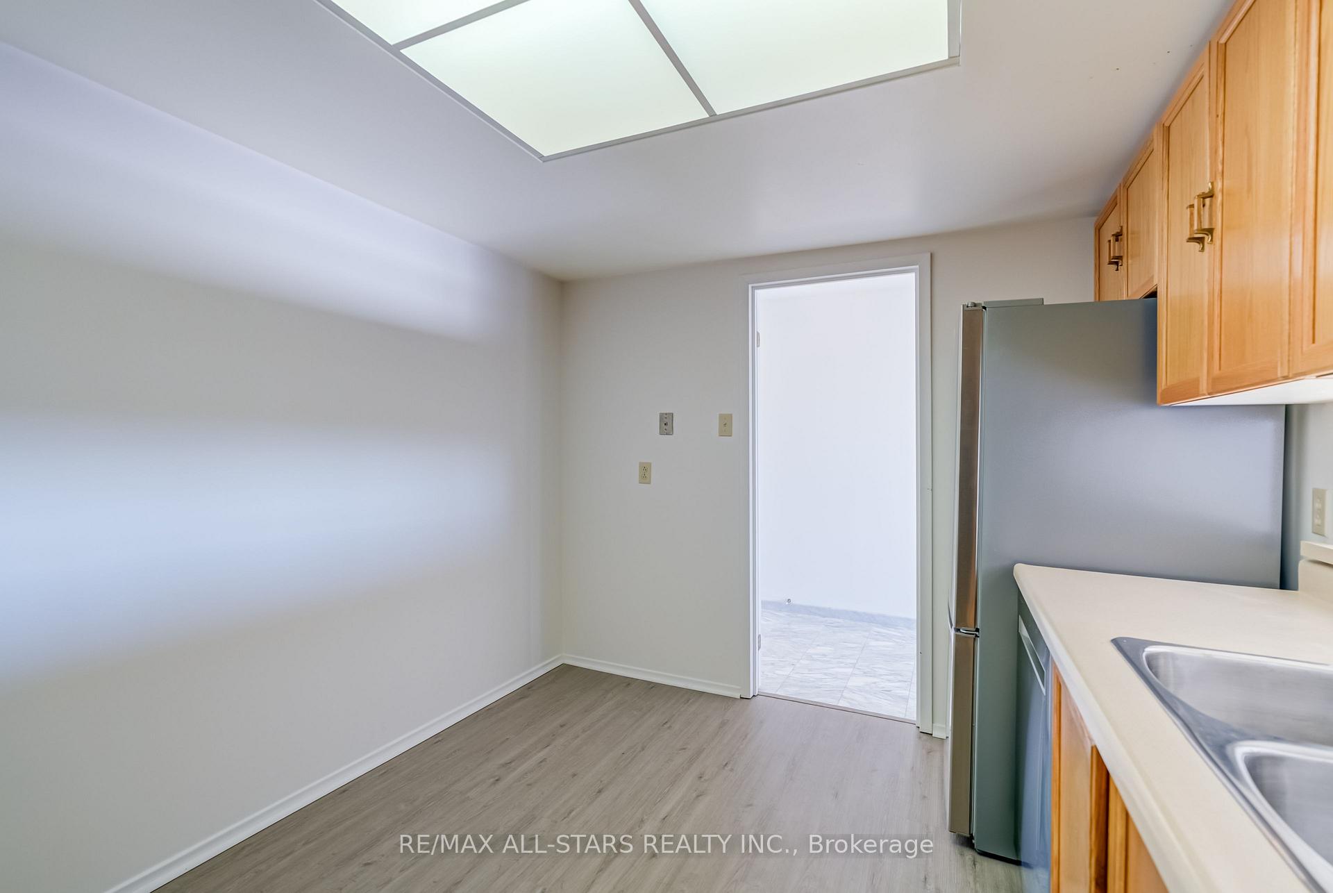 Photo 15 of Unit 718, 2 Raymerville Drive, Markham, Raymerville — HOMEH