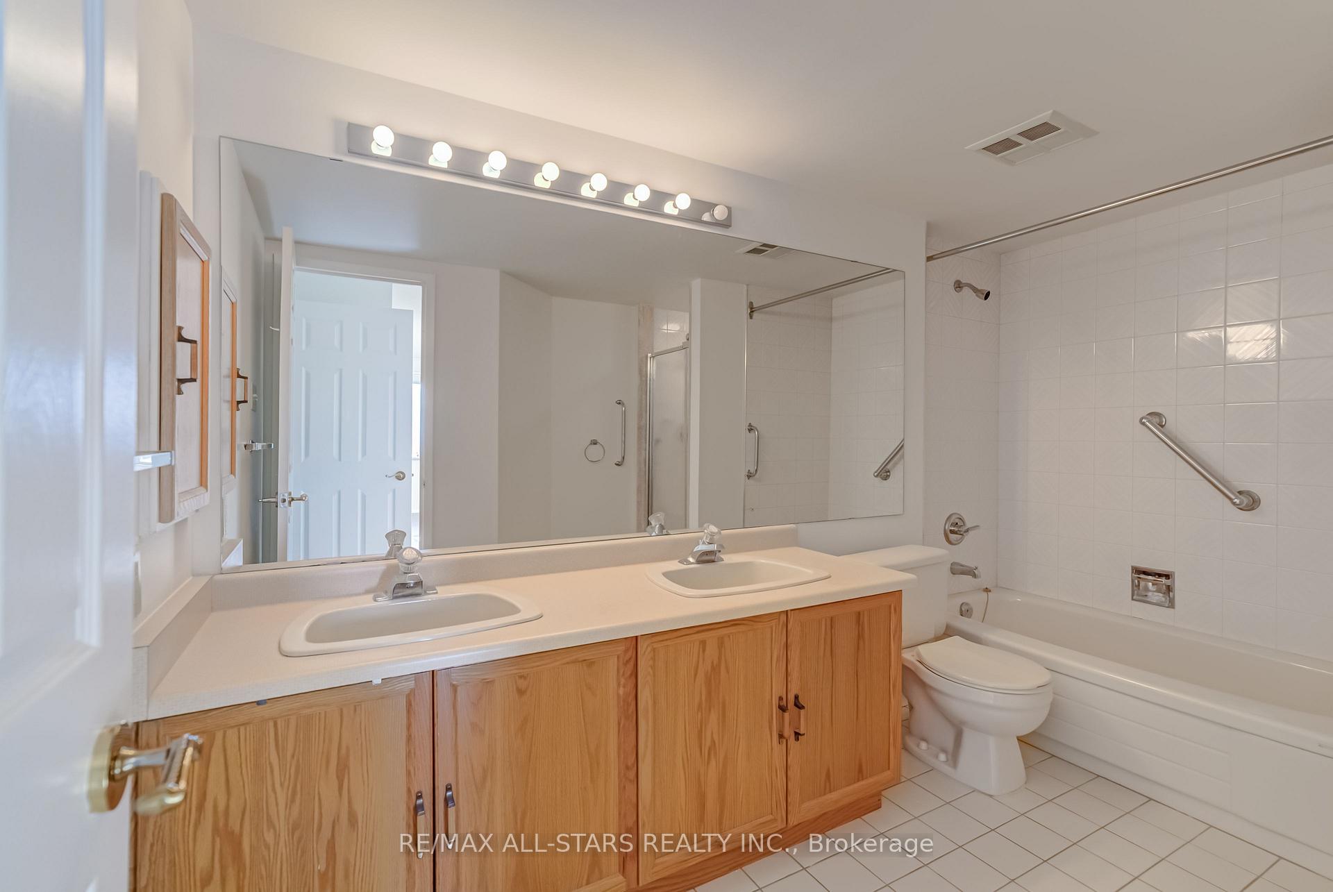 Photo 21 of Unit 718, 2 Raymerville Drive, Markham, Raymerville — HOMEH