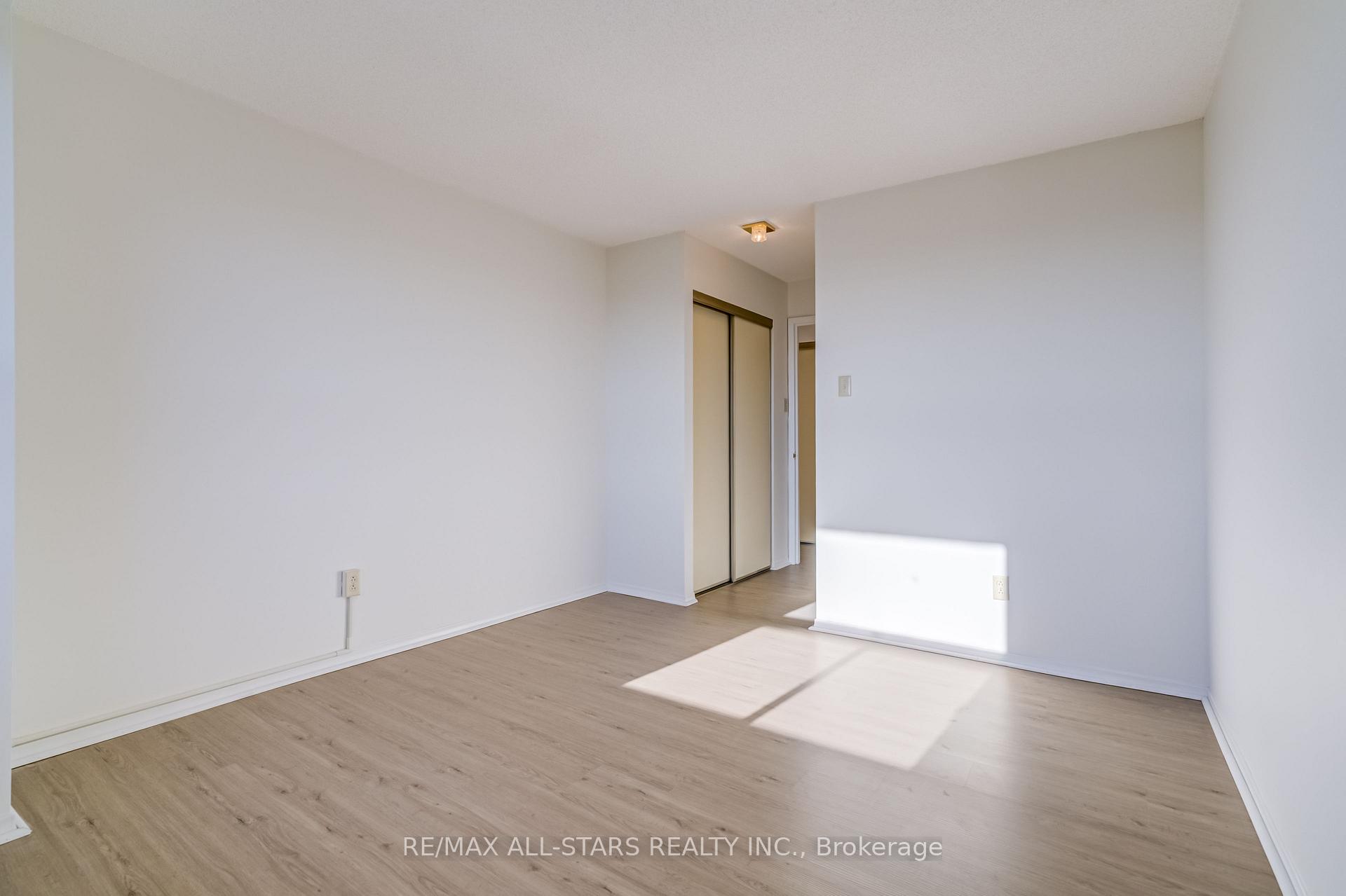 Photo 26 of Unit 718, 2 Raymerville Drive, Markham, Raymerville — HOMEH