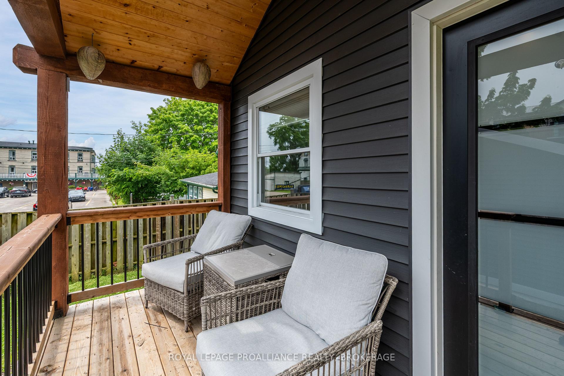 Photo 4 of 131 John Street, Gananoque — HOMEH