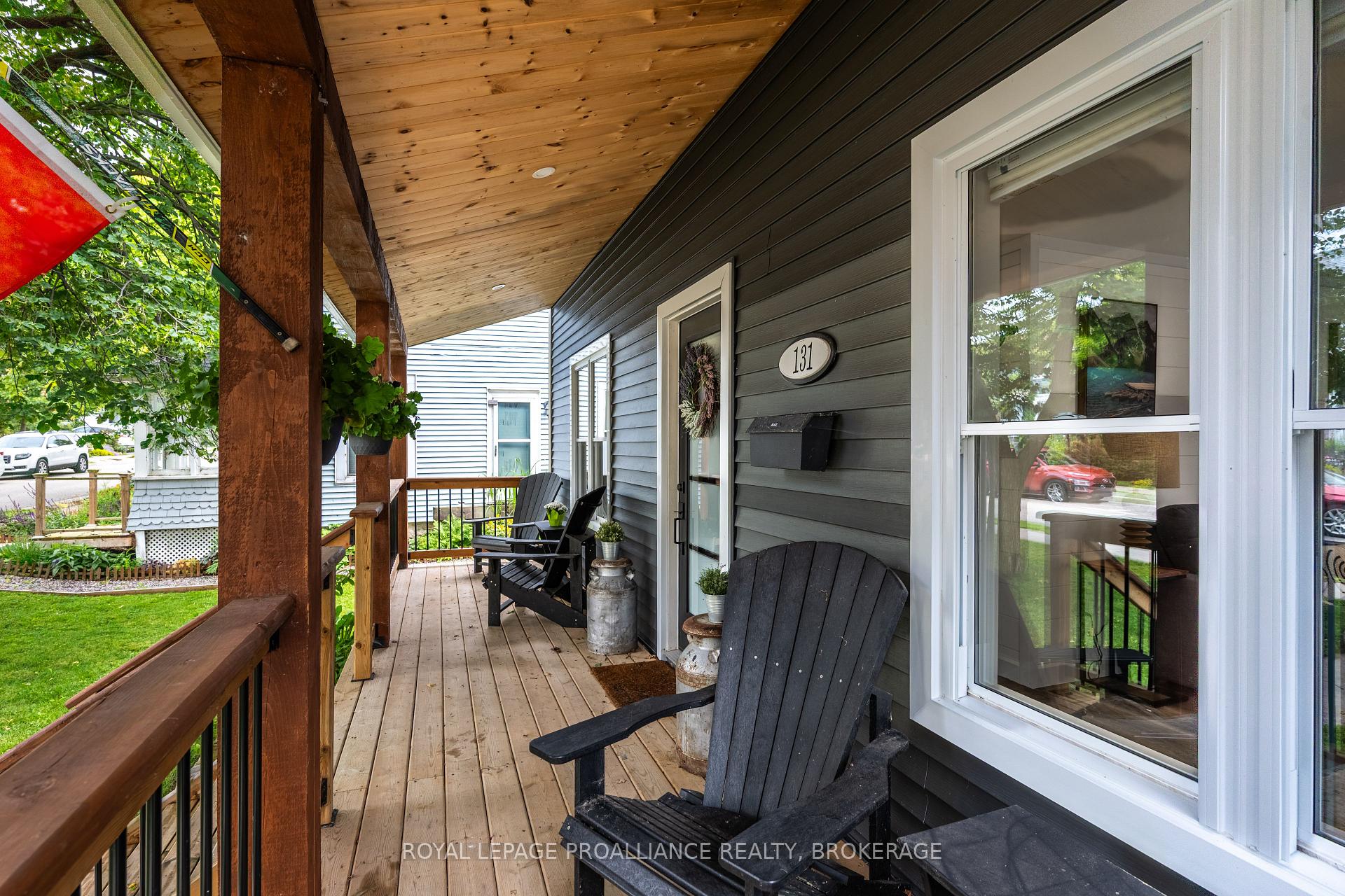 Photo 5 of 131 John Street, Gananoque — HOMEH
