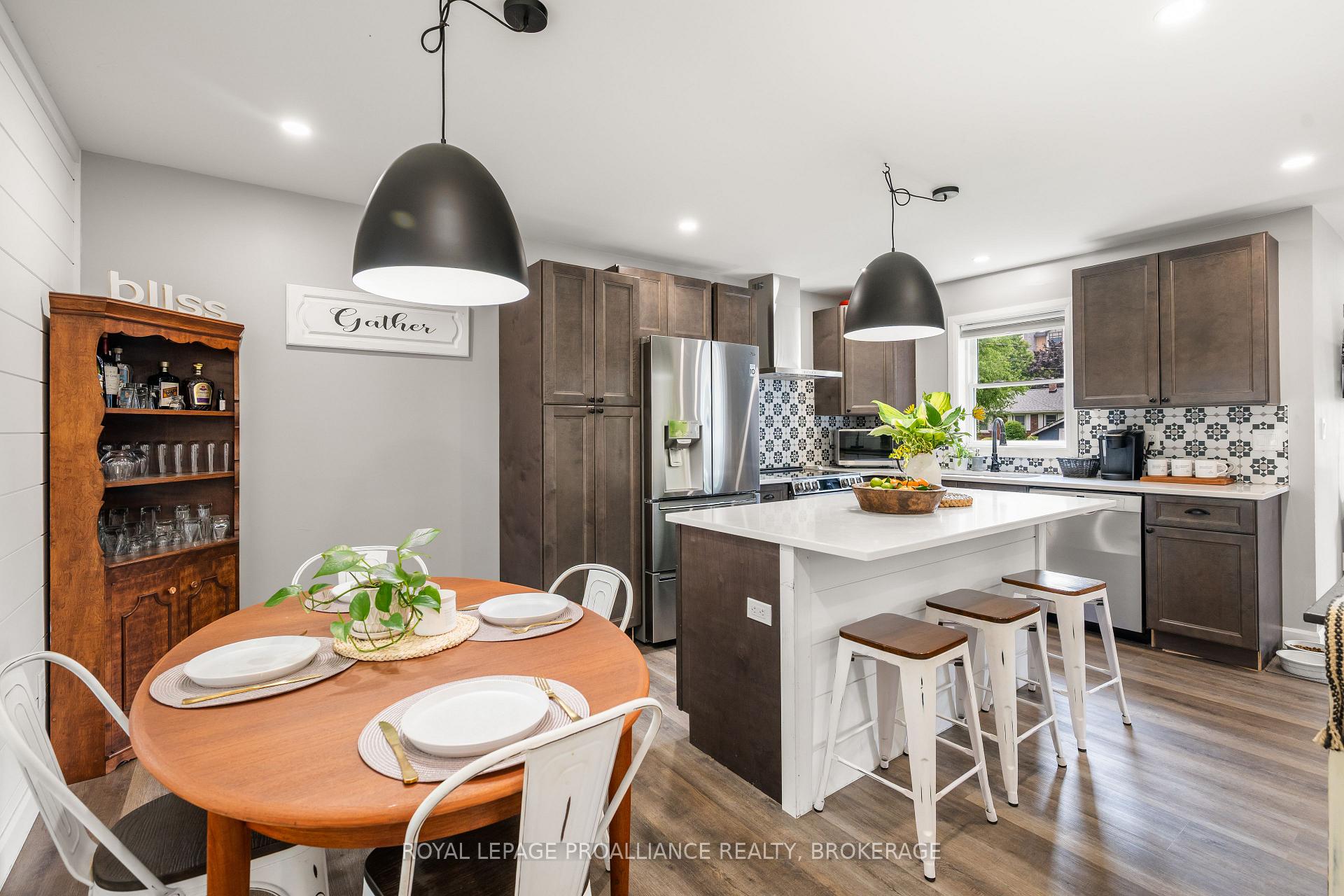 Photo 19 of 131 John Street, Gananoque — HOMEH