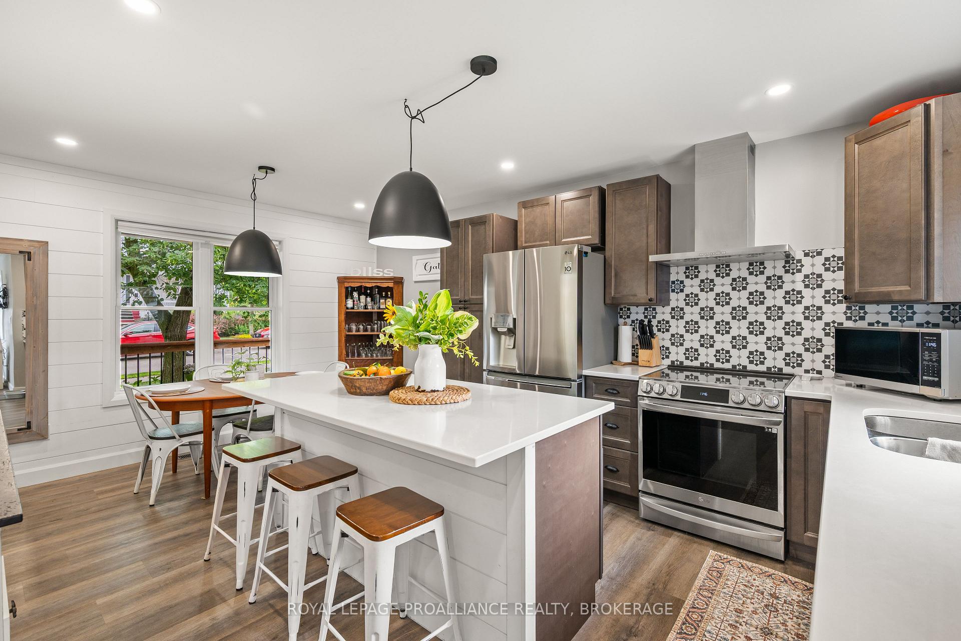 Photo 20 of 131 John Street, Gananoque — HOMEH