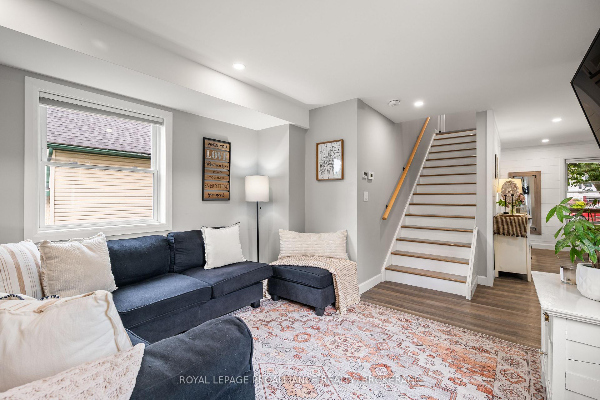 Photo 23 of 131 John Street, Gananoque — HOMEH