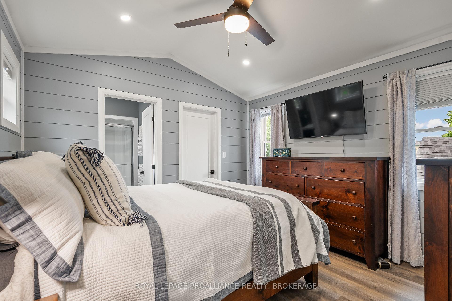 Photo 34 of 131 John Street, Gananoque — HOMEH