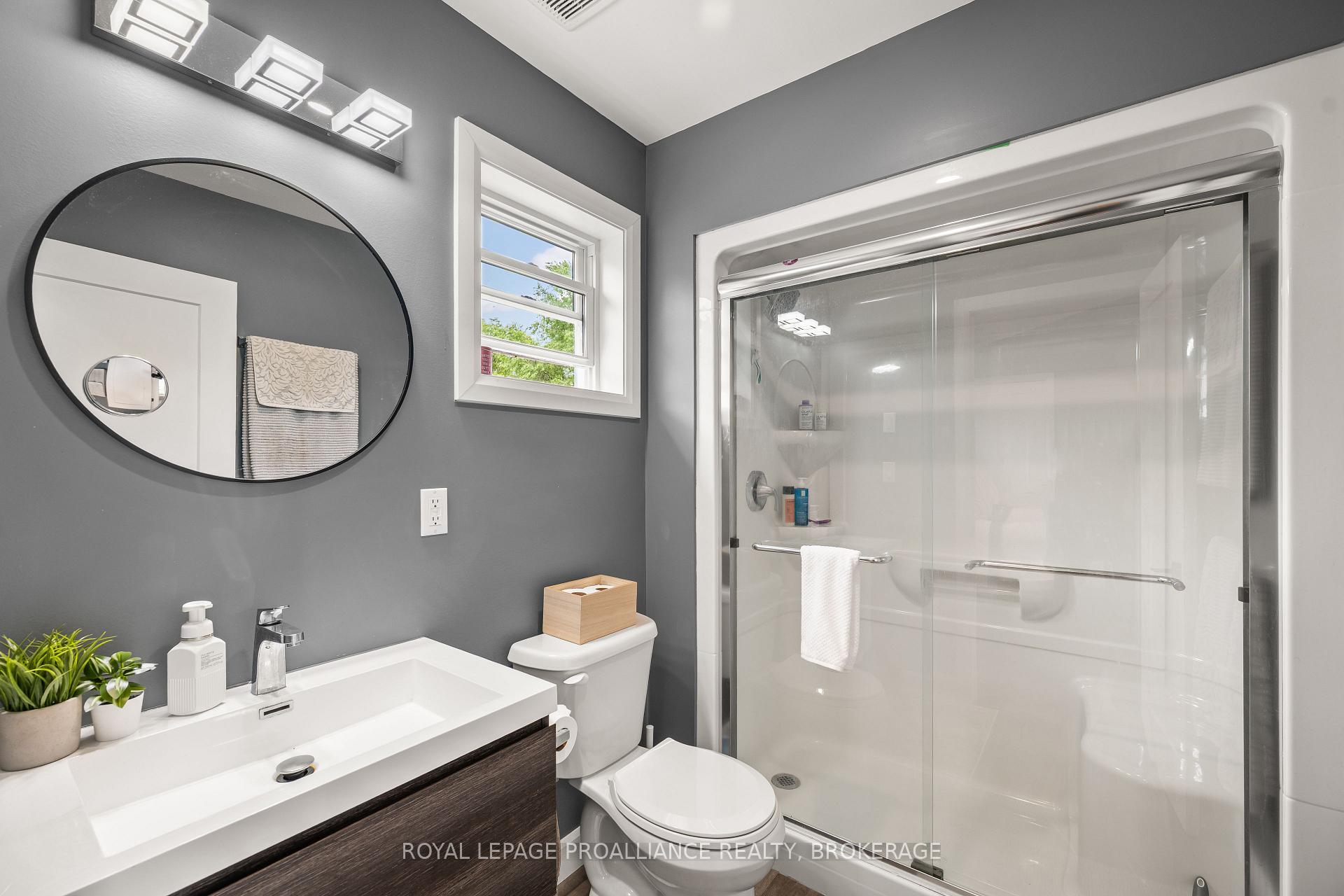 Photo 36 of 131 John Street, Gananoque — HOMEH