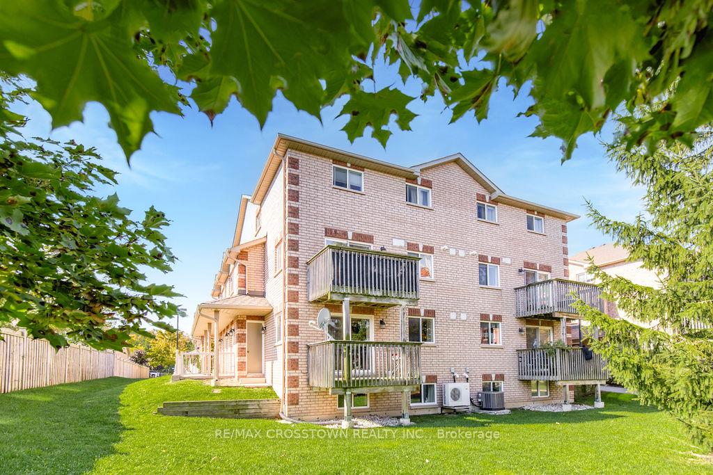 Photo 2 of Unit 4, 87 Goodwin Drive, Barrie, Painswick South — HOMEH