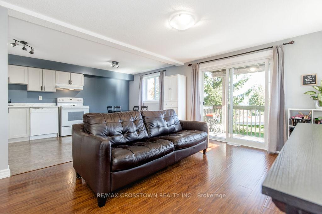 Photo 6 of Unit 4, 87 Goodwin Drive, Barrie, Painswick South — HOMEH