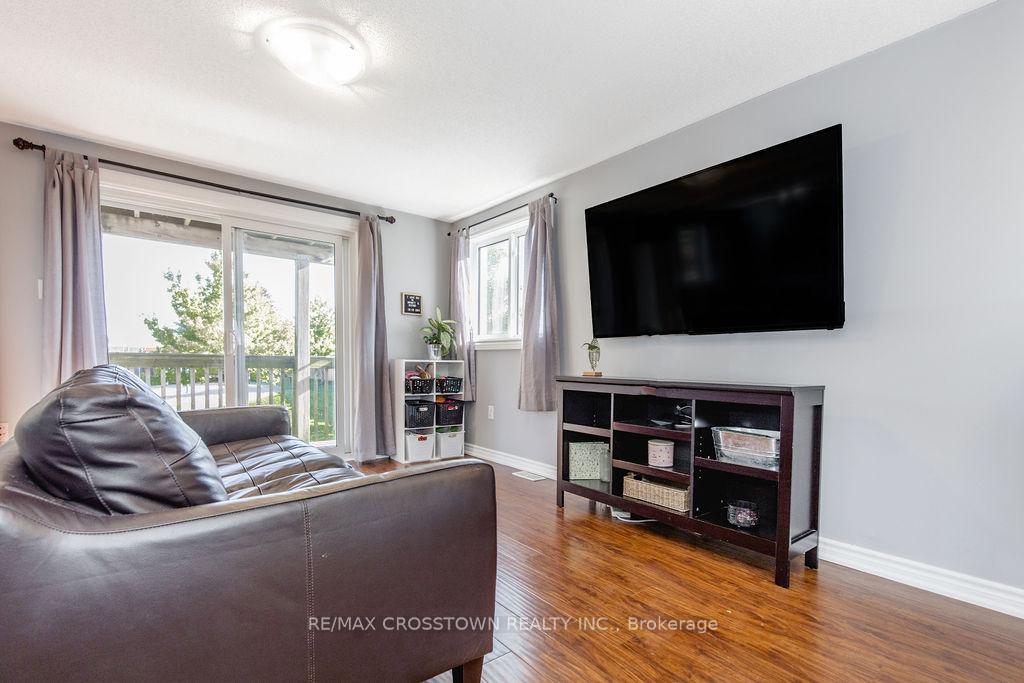 Photo 7 of Unit 4, 87 Goodwin Drive, Barrie, Painswick South — HOMEH