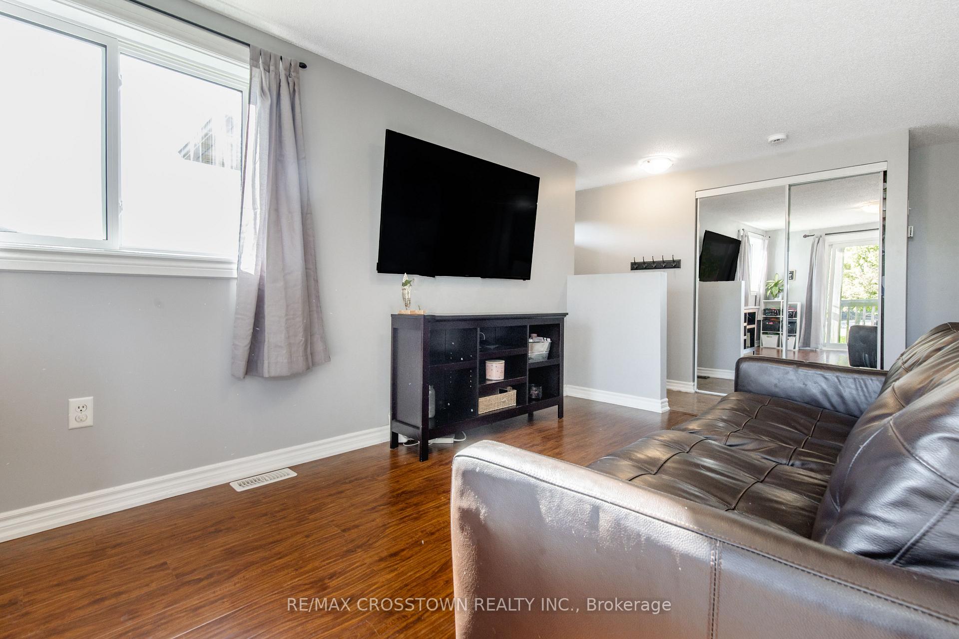Photo 8 of Unit 4, 87 Goodwin Drive, Barrie, Painswick South — HOMEH