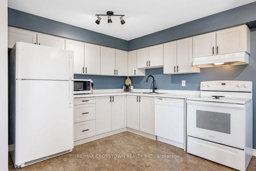 Photo 11 of Unit 4, 87 Goodwin Drive, Barrie, Painswick South — HOMEH