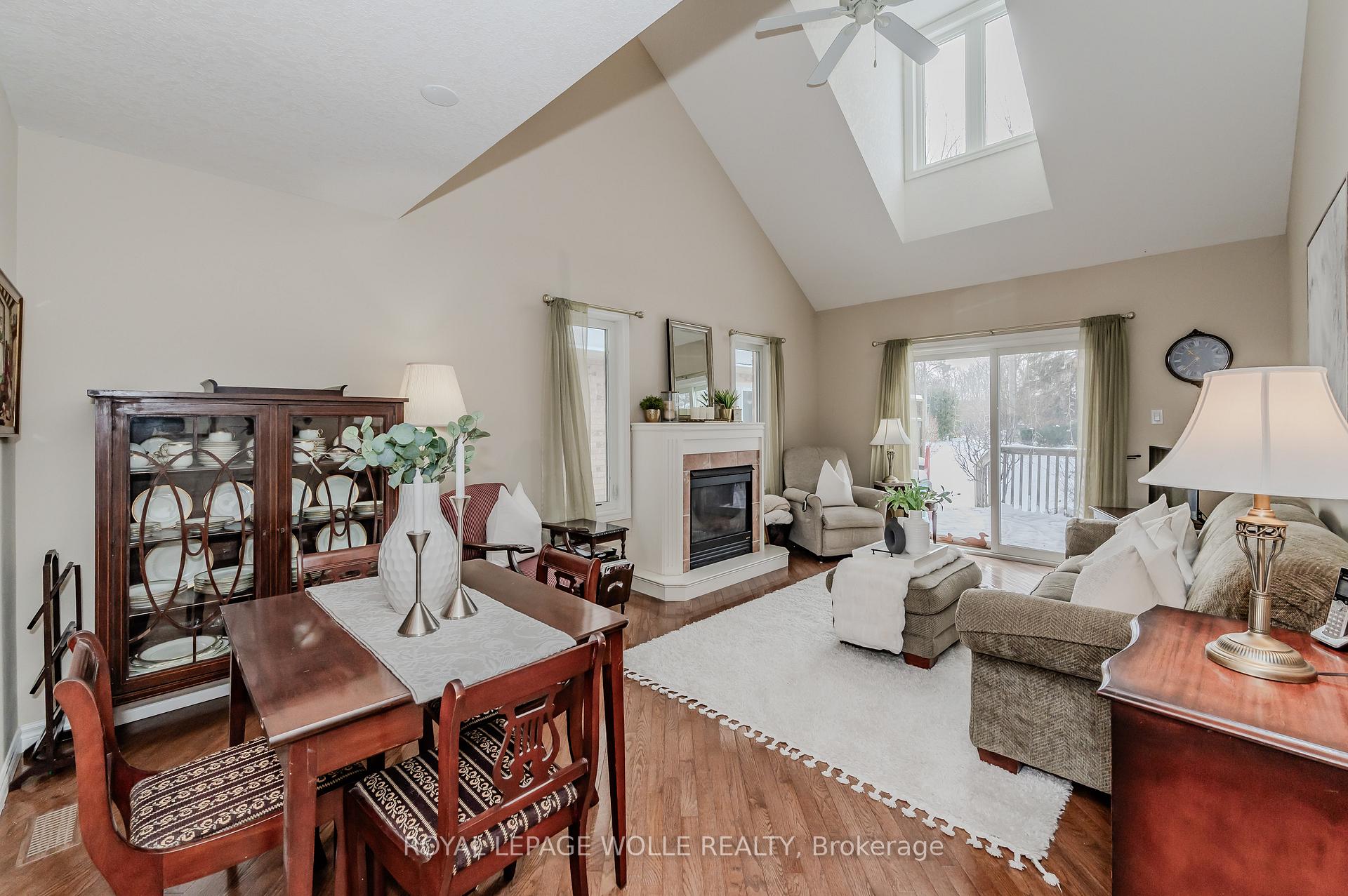 Photo 13 of Unit 5A, 350 Doon Valley Drive, Kitchener — HOMEH