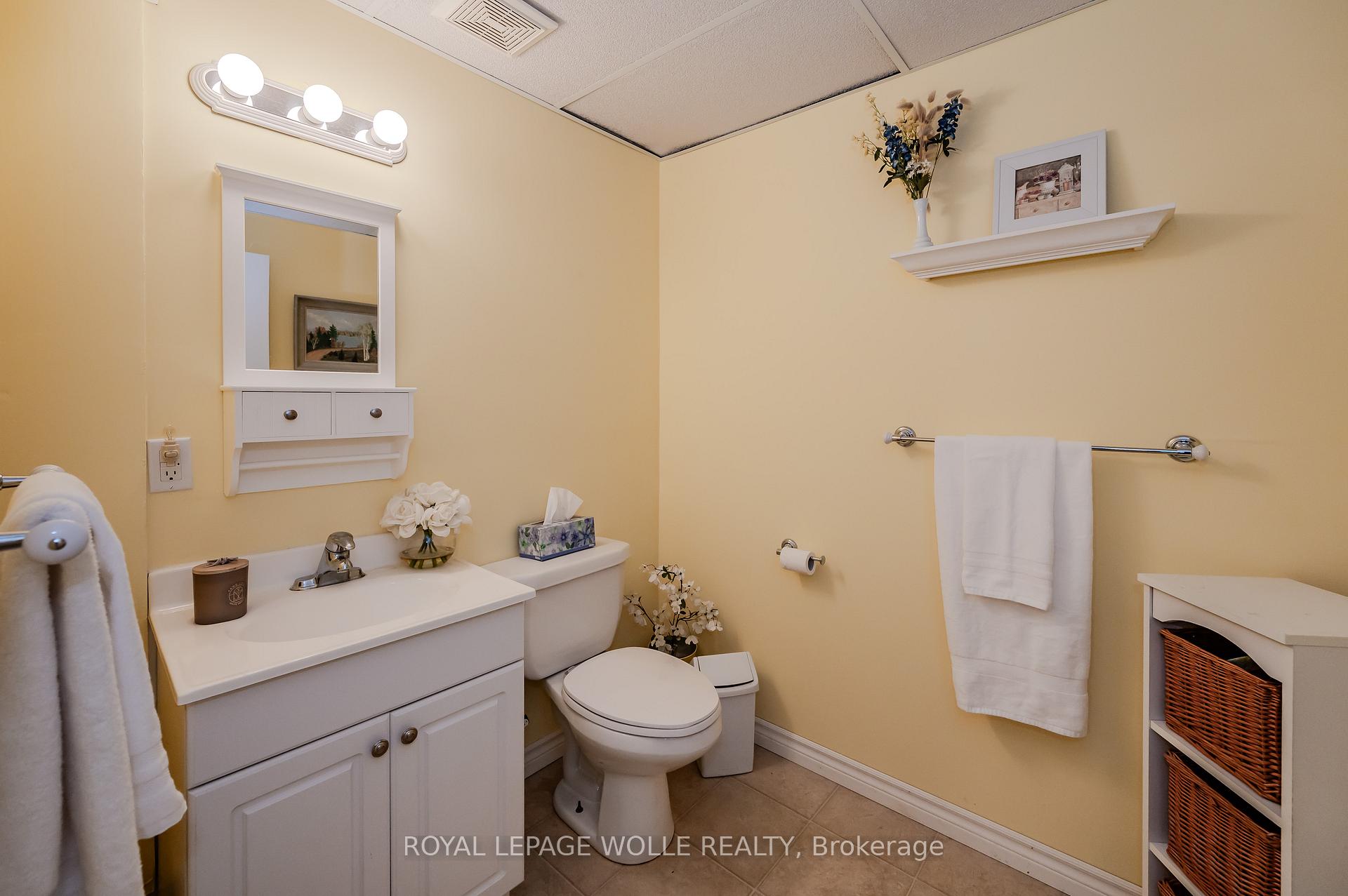 Photo 23 of Unit 5A, 350 Doon Valley Drive, Kitchener — HOMEH