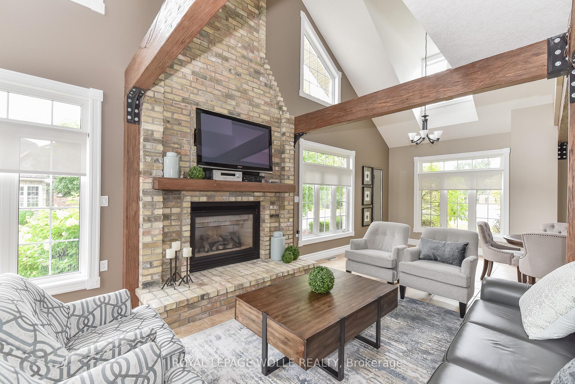 Photo 33 of Unit 5A, 350 Doon Valley Drive, Kitchener — HOMEH