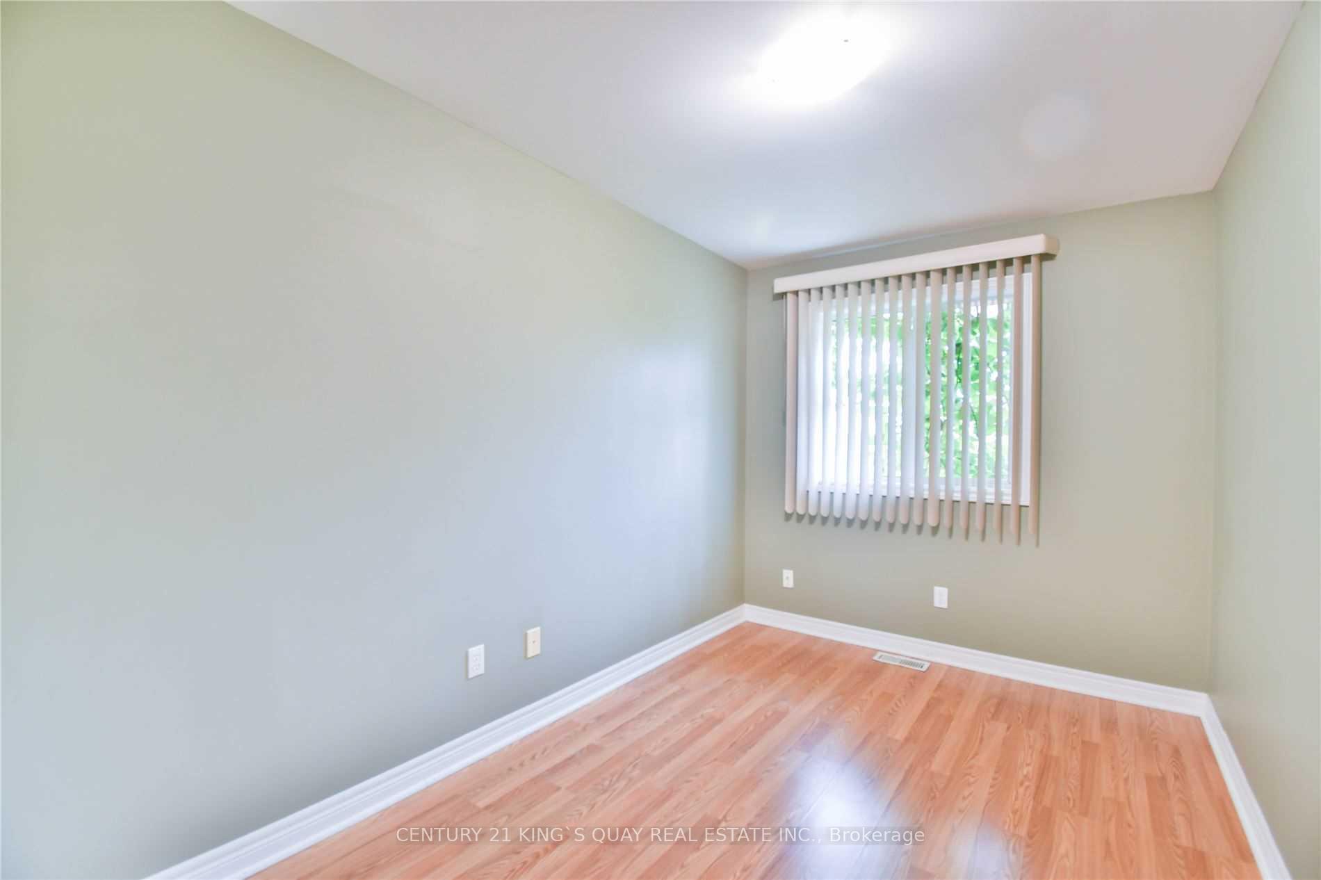 Photo 12 of 57 Lancaster Court, Georgina, Keswick South — HOMEH