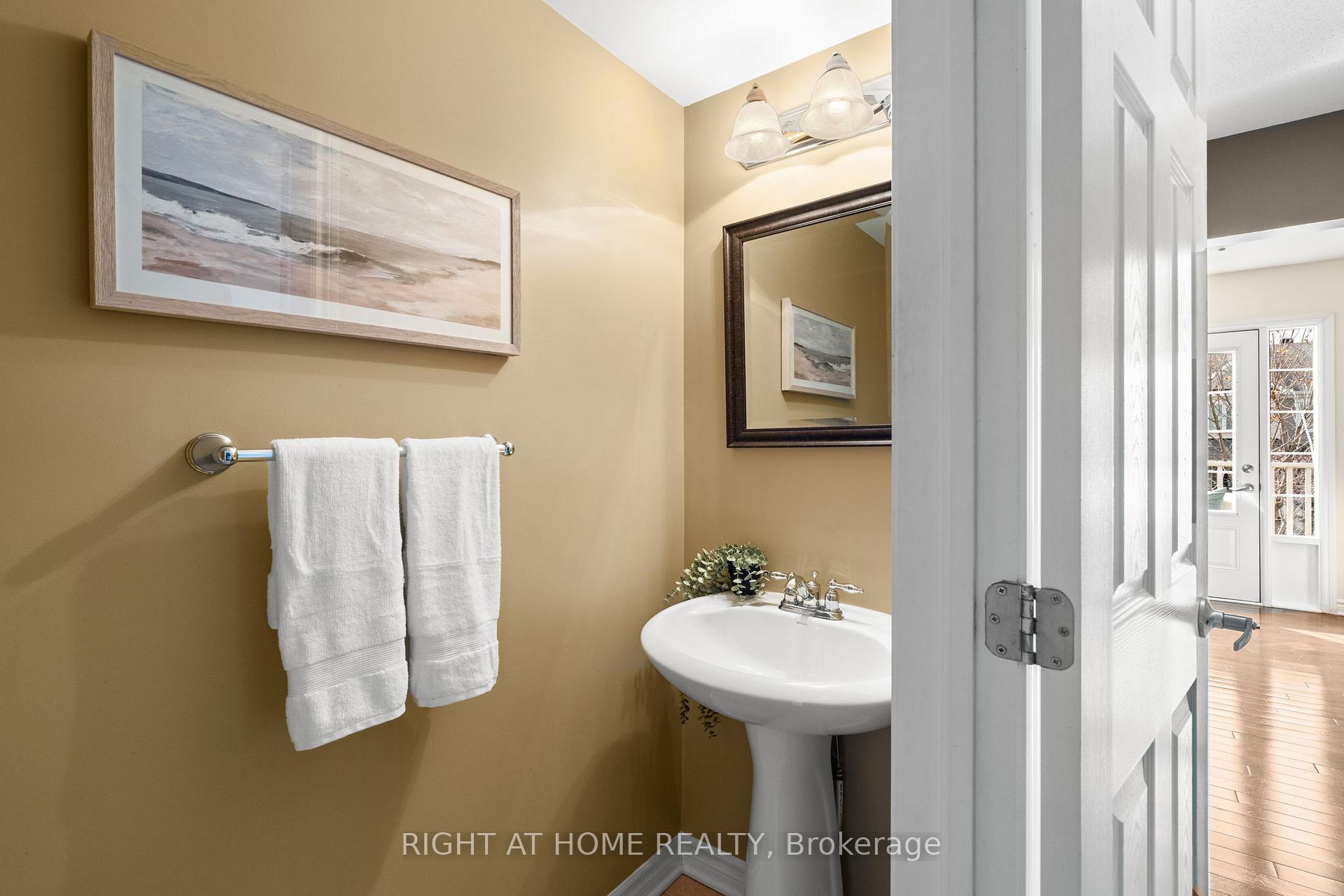 Photo 16 of 2557 Waterlilly Way, Ottawa, Barrhaven - Heritage Park — HOMEH