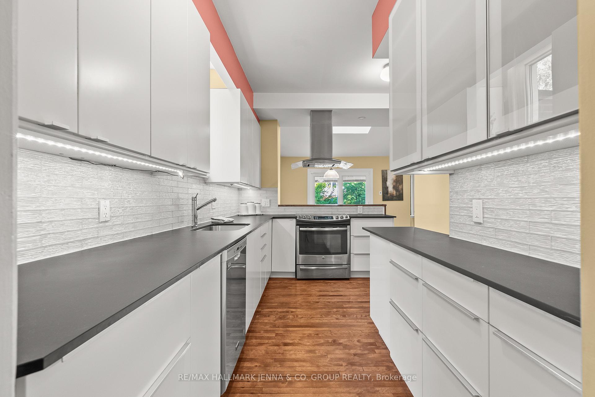 Photo 14 of 213 Glebe Avenue, Ottawa, Glebe — HOMEH