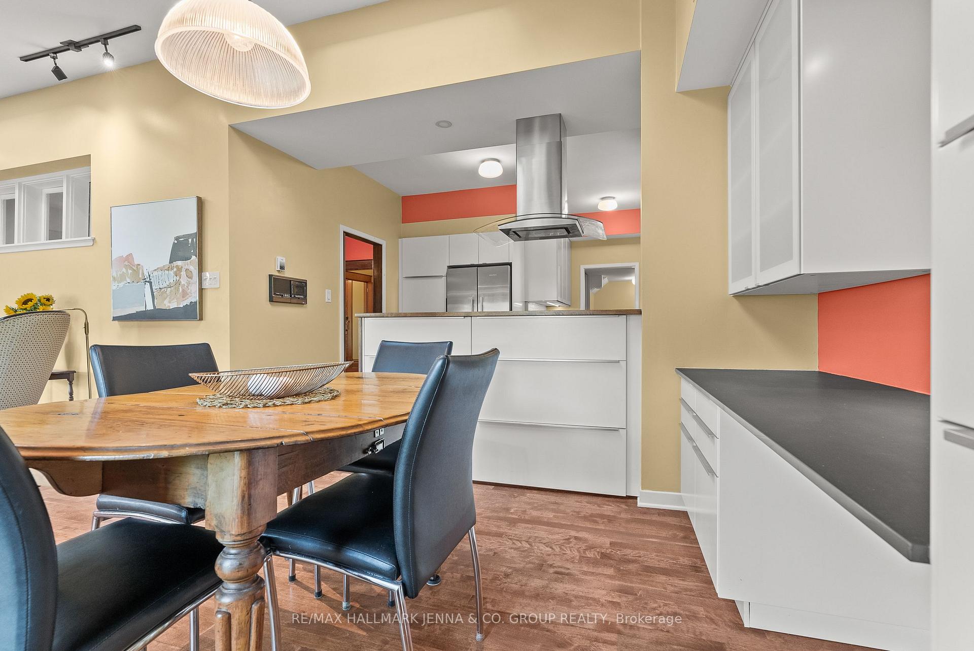 Photo 16 of 213 Glebe Avenue, Ottawa, Glebe — HOMEH