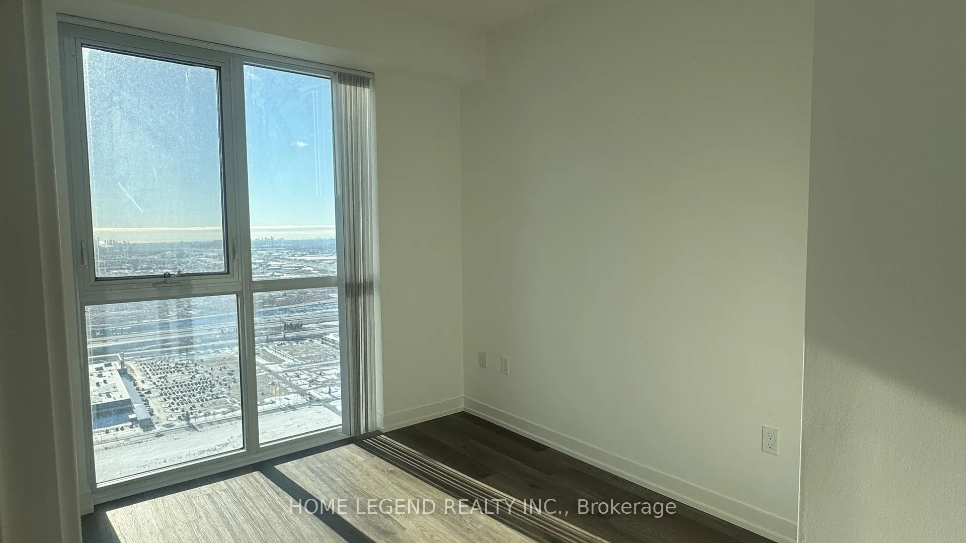 Photo 7 of Unit 4609, 8 Interchange Way, Vaughan, Vaughan Corporate Centre — HOMEH