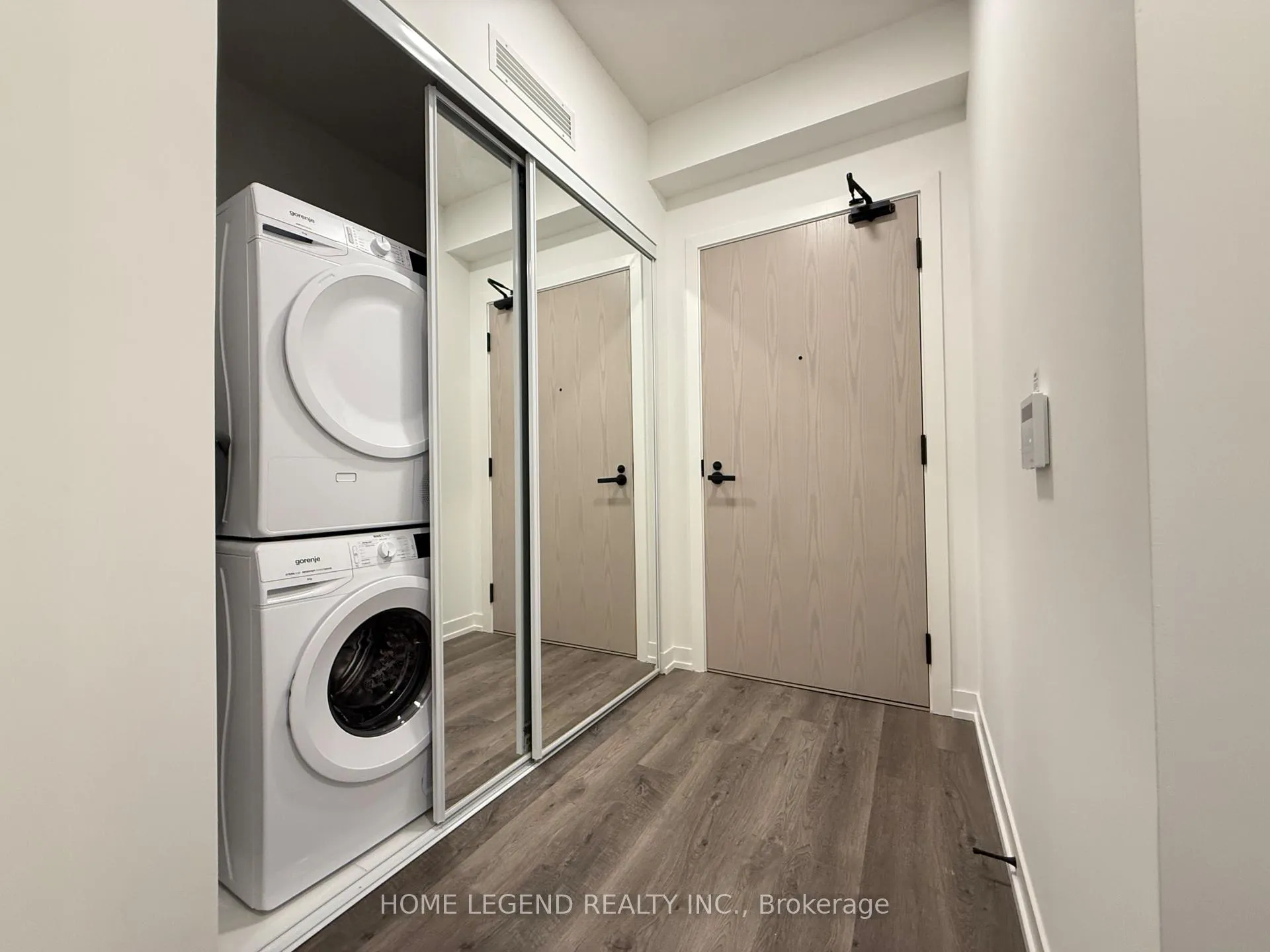 Photo 14 of Unit 4609, 8 Interchange Way, Vaughan, Vaughan Corporate Centre — HOMEH