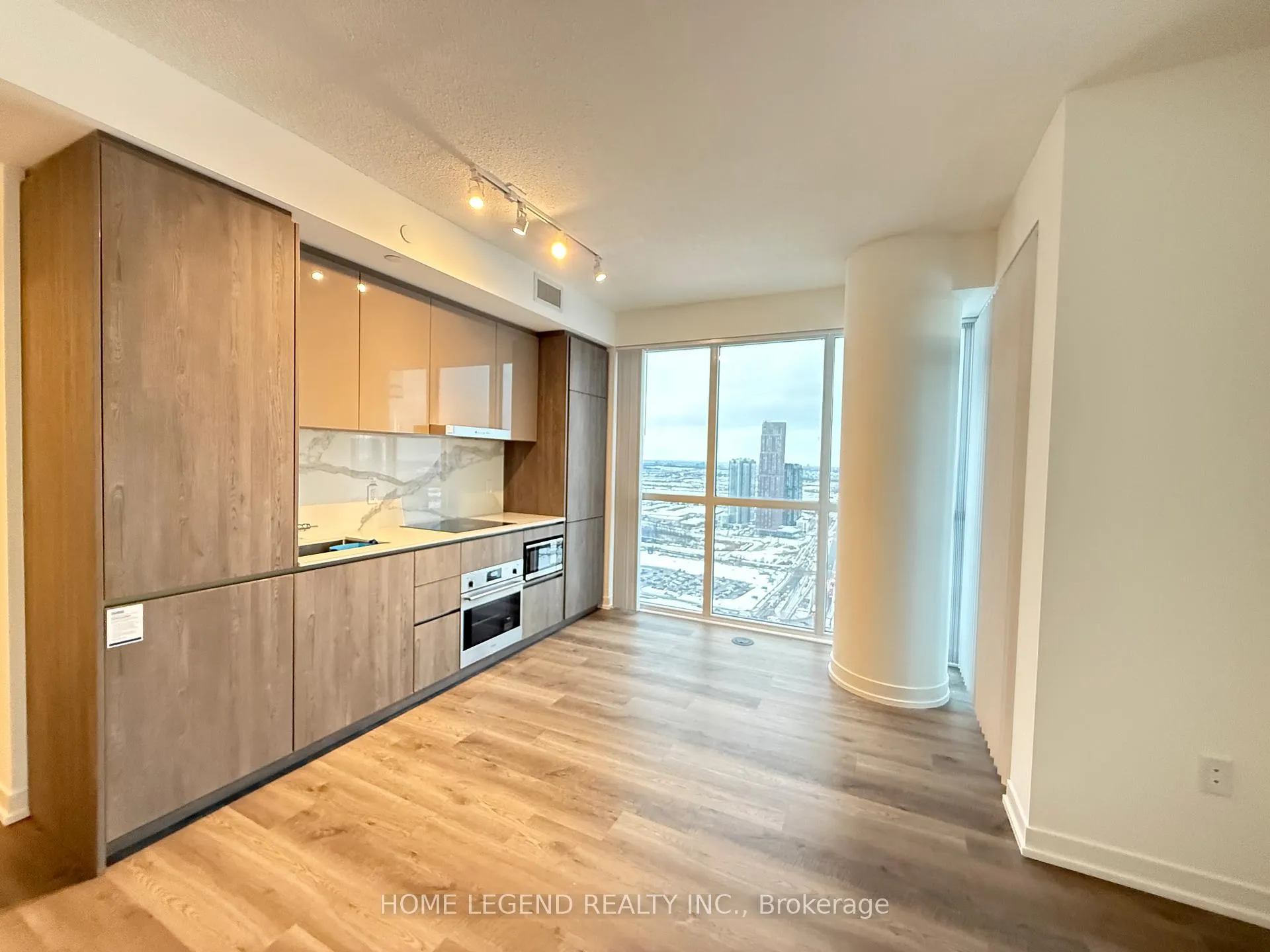 Photo 15 of Unit 4609, 8 Interchange Way, Vaughan, Vaughan Corporate Centre — HOMEH