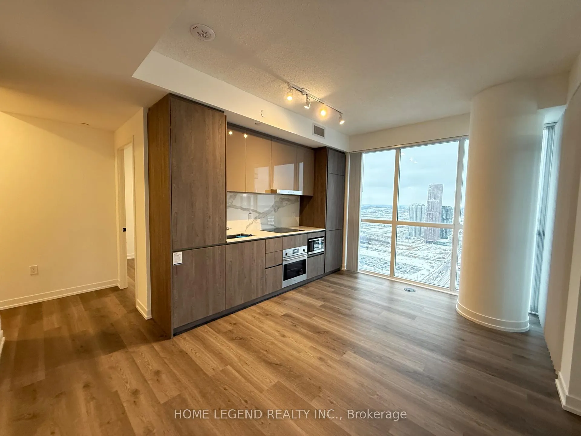 Photo 16 of Unit 4609, 8 Interchange Way, Vaughan, Vaughan Corporate Centre — HOMEH