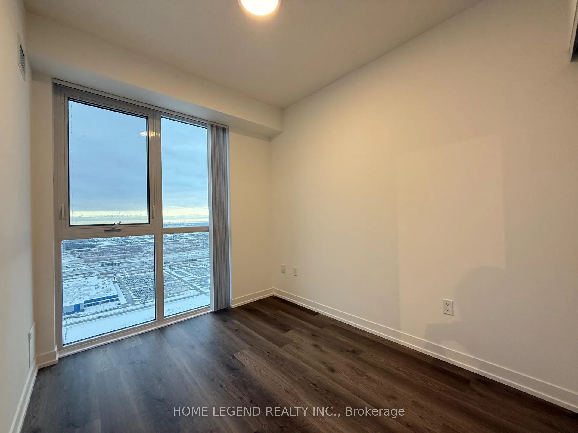 Photo 19 of Unit 4609, 8 Interchange Way, Vaughan, Vaughan Corporate Centre — HOMEH