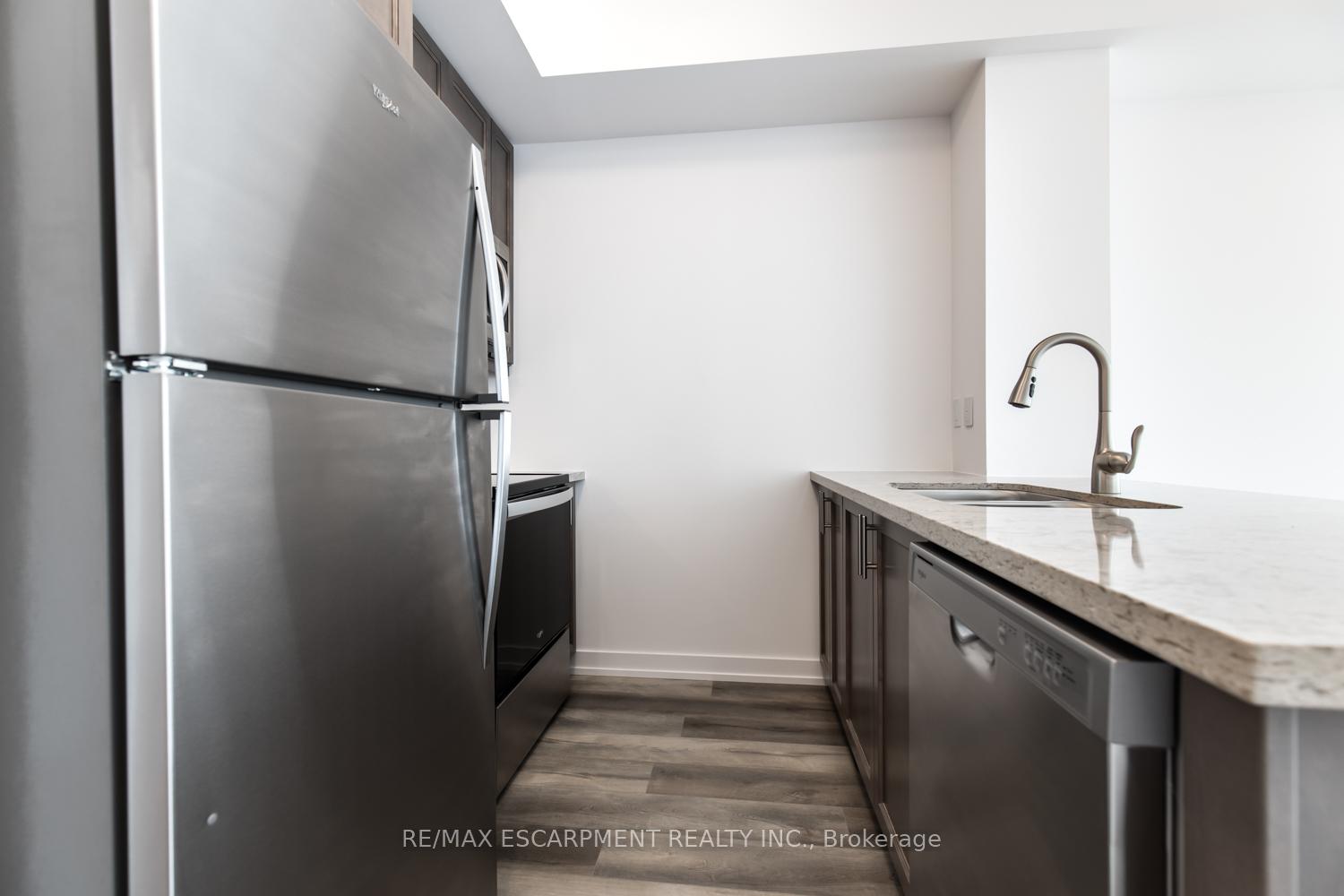 Photo 5 of Unit 1001, 470 Dundas Street E, Hamilton, Waterdown — HOMEH