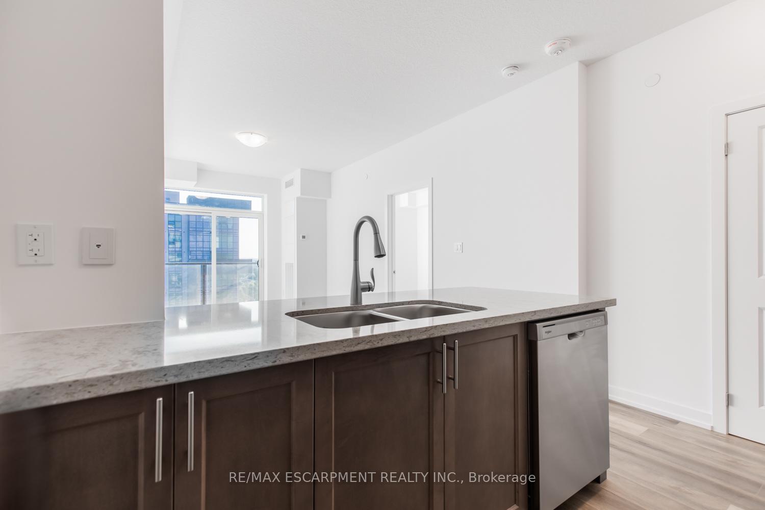 Photo 7 of Unit 1001, 470 Dundas Street E, Hamilton, Waterdown — HOMEH