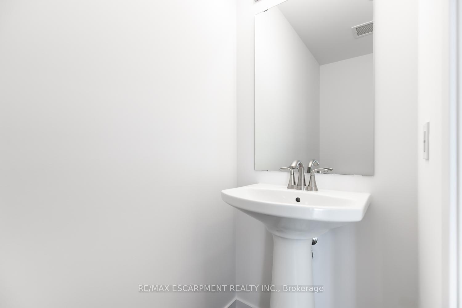 Photo 9 of Unit 1001, 470 Dundas Street E, Hamilton, Waterdown — HOMEH