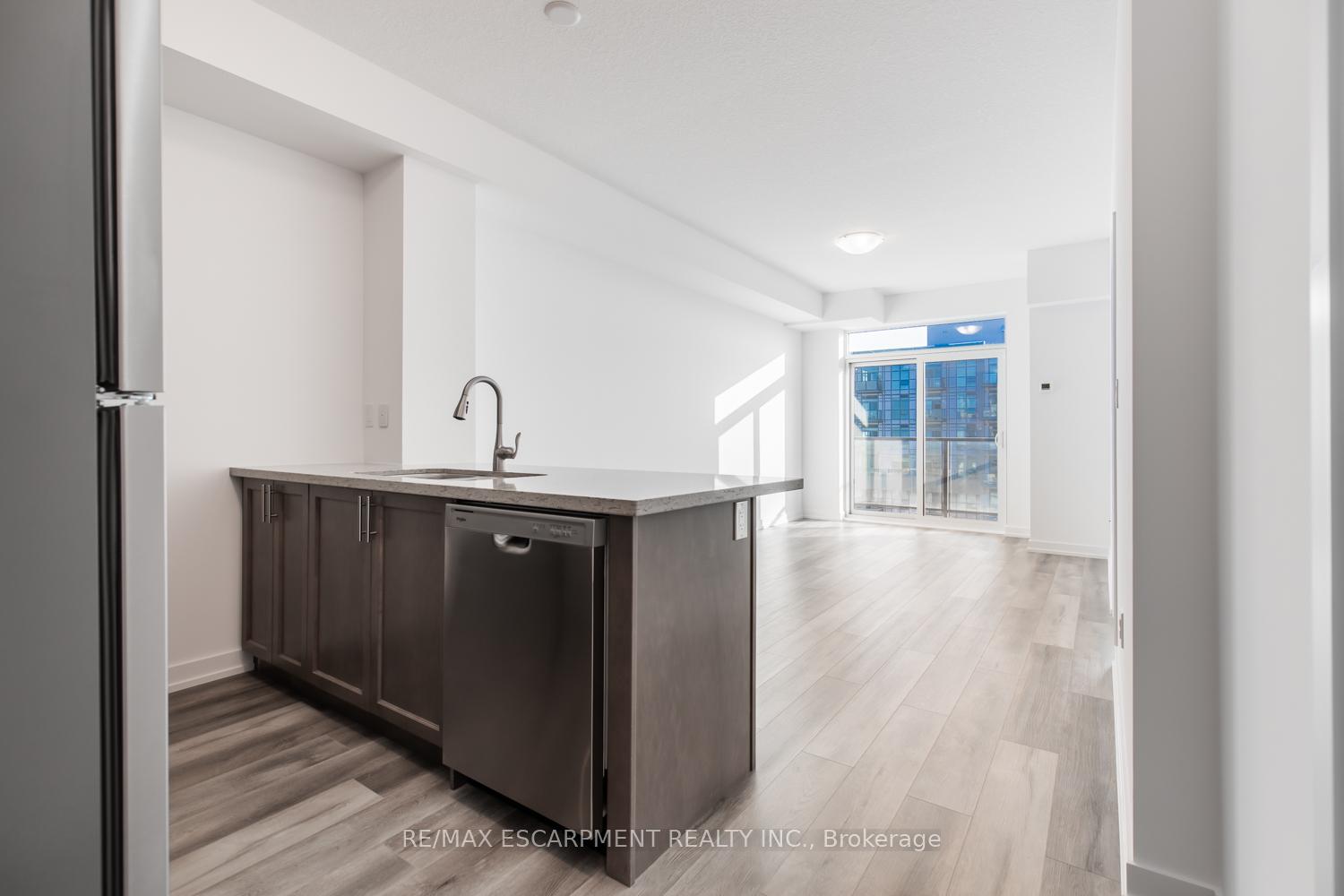 Photo 10 of Unit 1001, 470 Dundas Street E, Hamilton, Waterdown — HOMEH