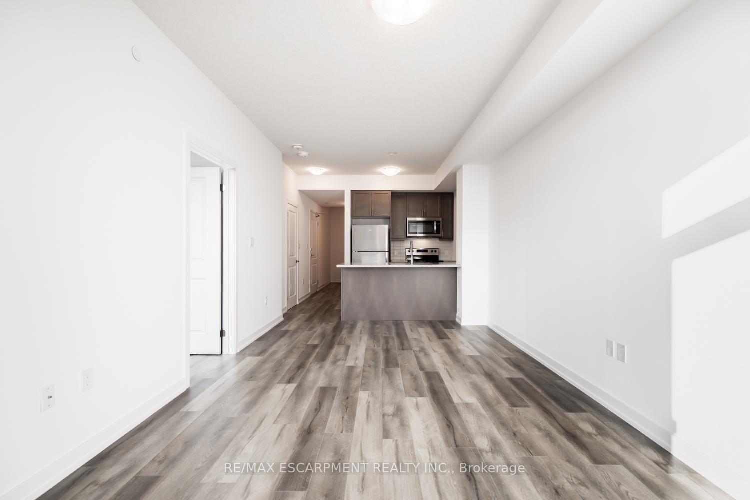 Photo 14 of Unit 1001, 470 Dundas Street E, Hamilton, Waterdown — HOMEH