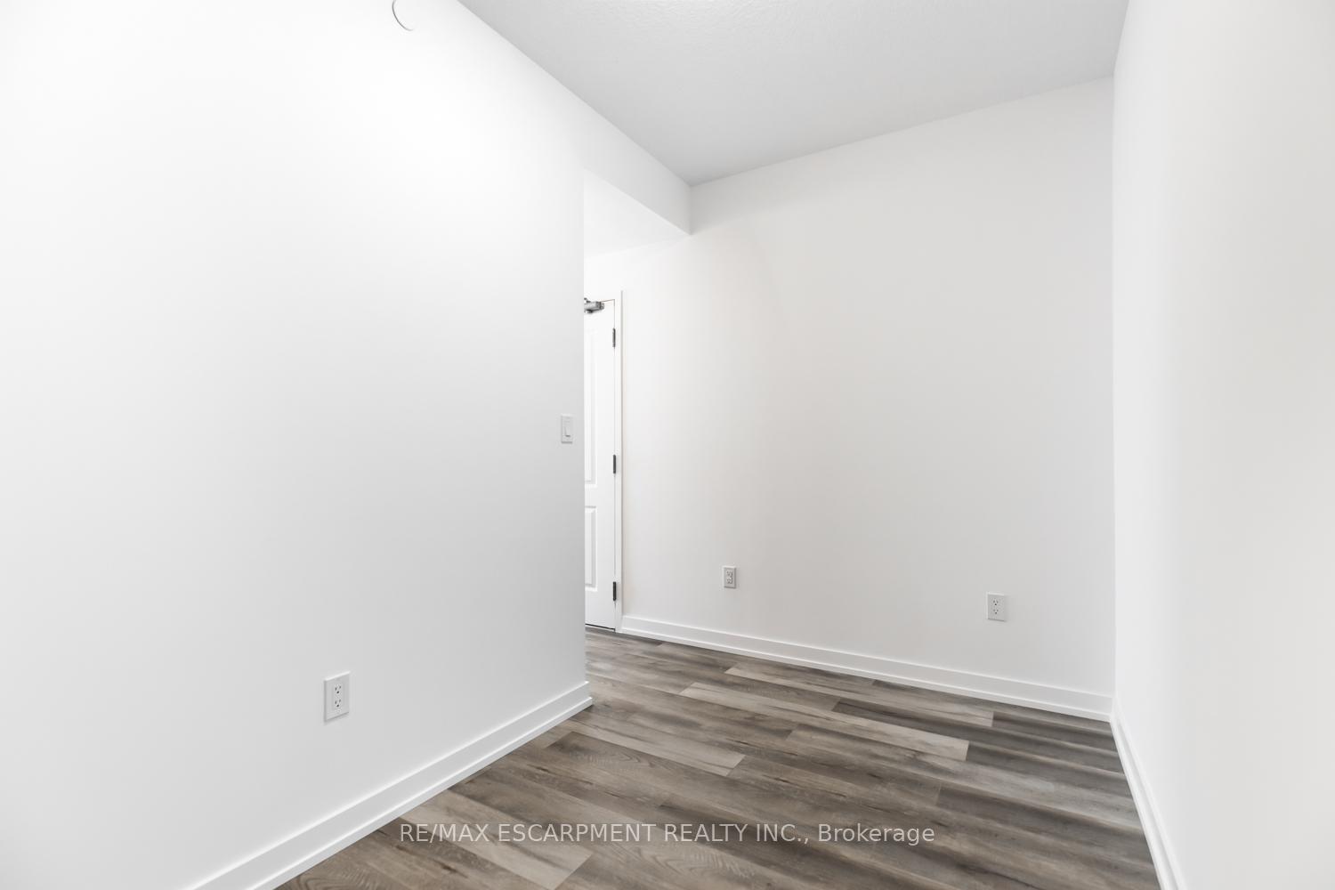 Photo 28 of Unit 1001, 470 Dundas Street E, Hamilton, Waterdown — HOMEH