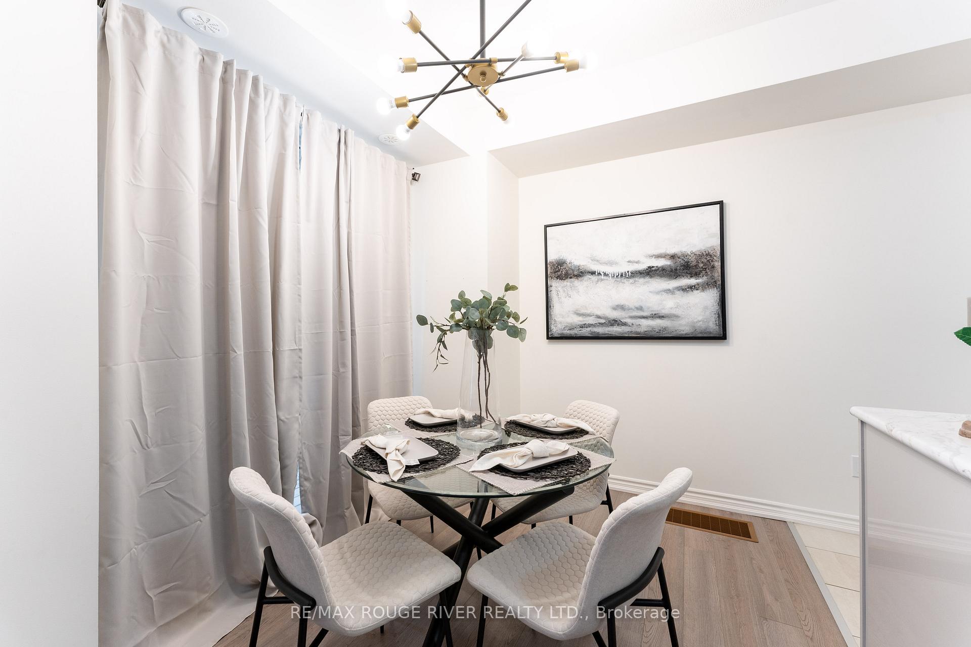 Photo 9 of 2564 Ladyfern Crossing, Pickering, Duffin Heights — HOMEH