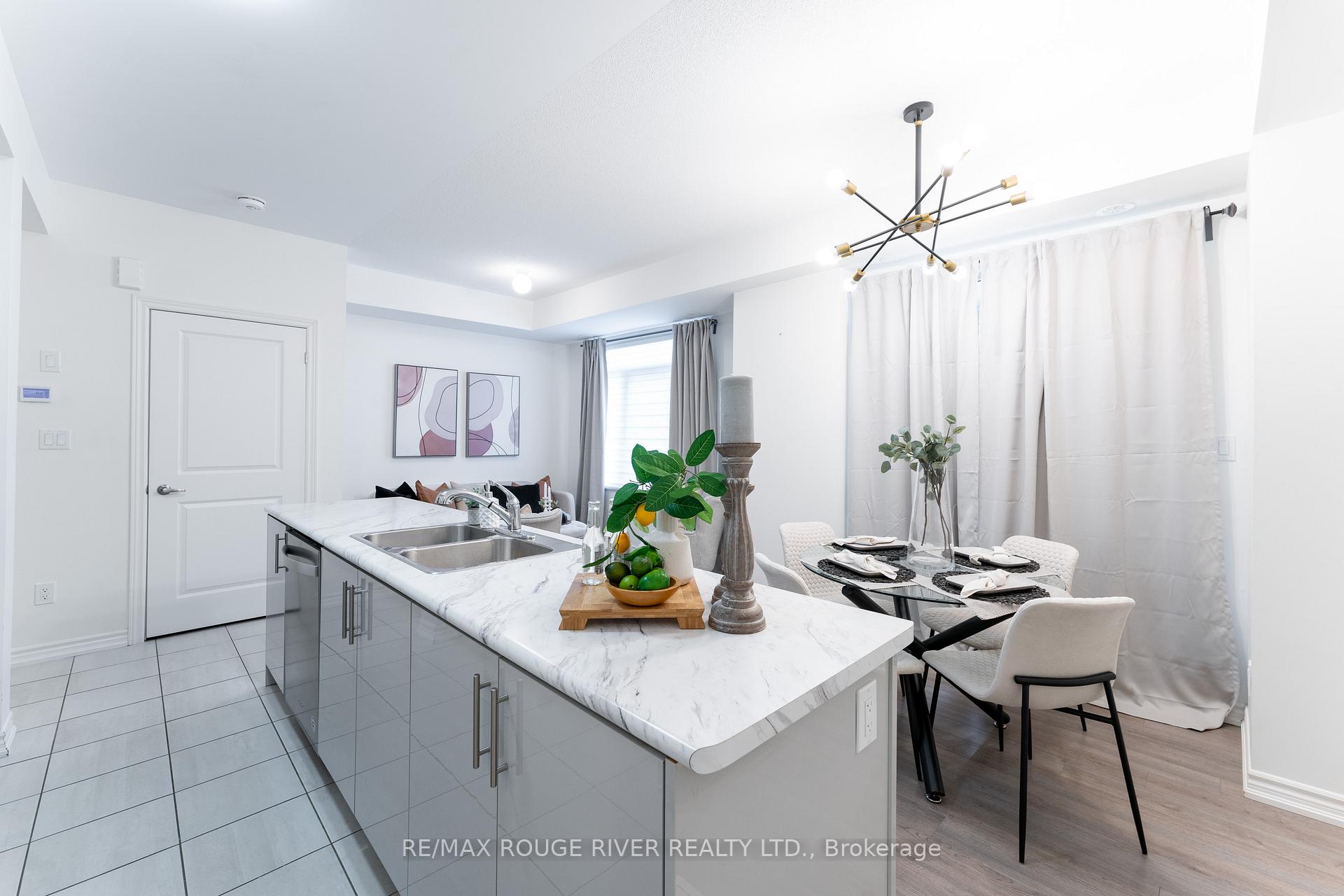 Photo 14 of 2564 Ladyfern Crossing, Pickering, Duffin Heights — HOMEH