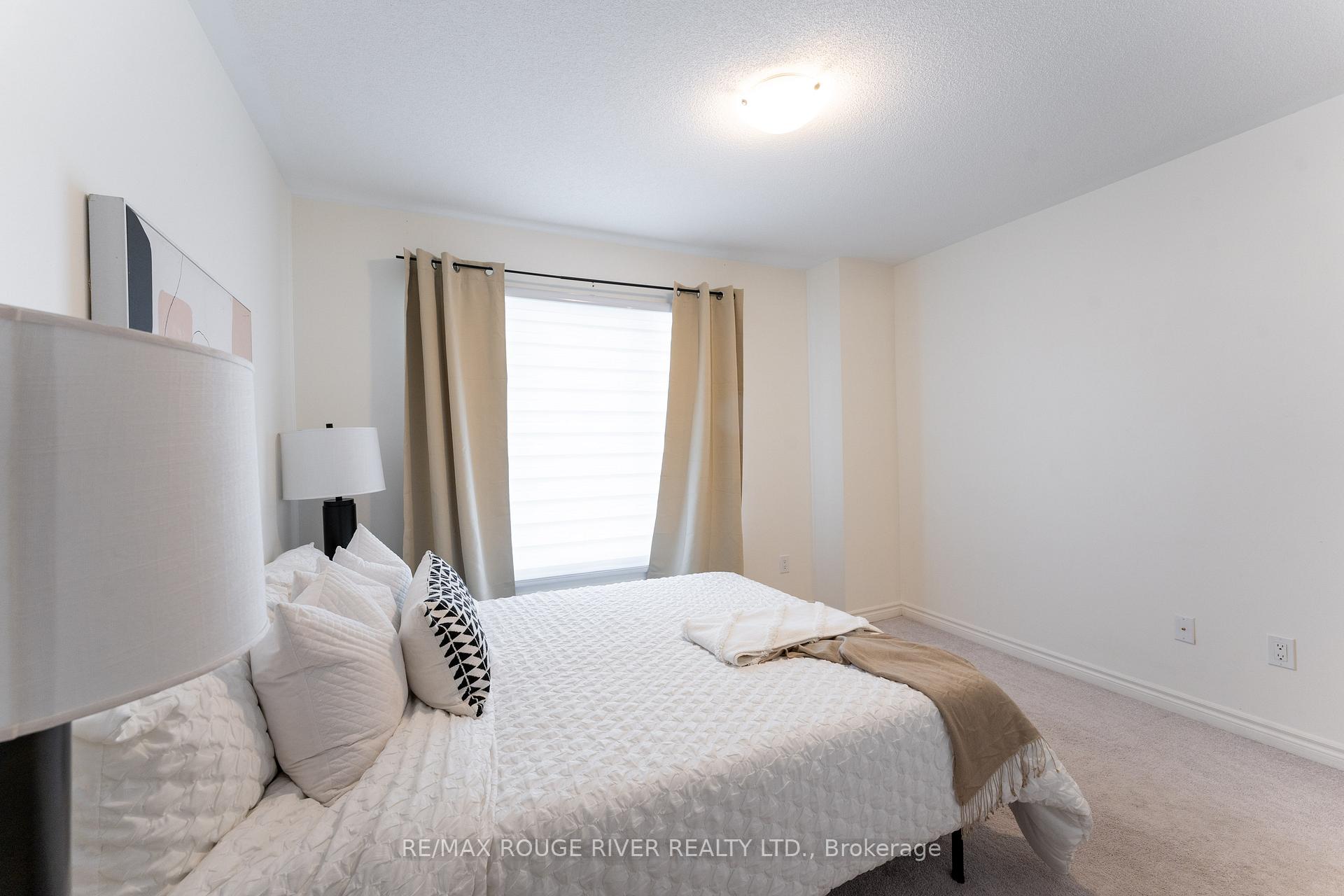 Photo 21 of 2564 Ladyfern Crossing, Pickering, Duffin Heights — HOMEH