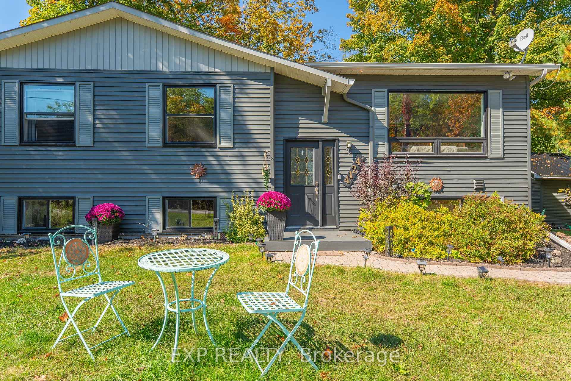 Photo 2 of 4124 Armitage Avenue, Ottawa, Dunrobin Shores — HOMEH