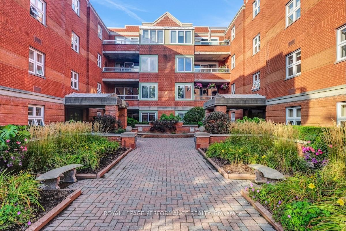 Front of Unit 304, 310 Crichton Street
