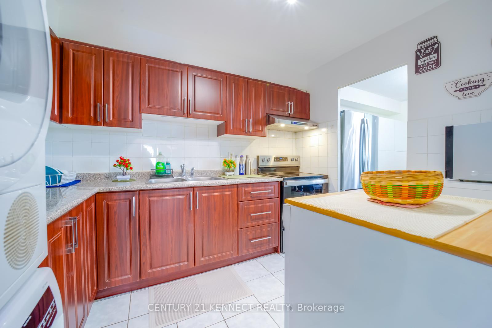 Photo 10 of Unit 2901, 1 Massey Square, Toronto, Crescent Town — HOMEH
