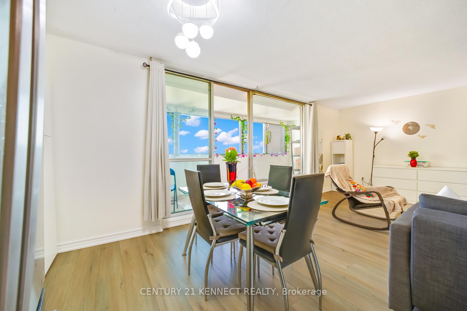 Photo 12 of Unit 2901, 1 Massey Square, Toronto, Crescent Town — HOMEH