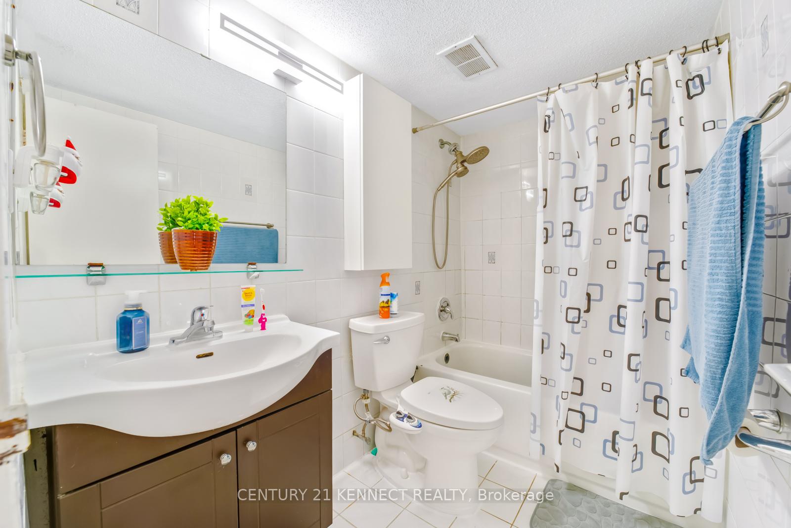 Photo 23 of Unit 2901, 1 Massey Square, Toronto, Crescent Town — HOMEH
