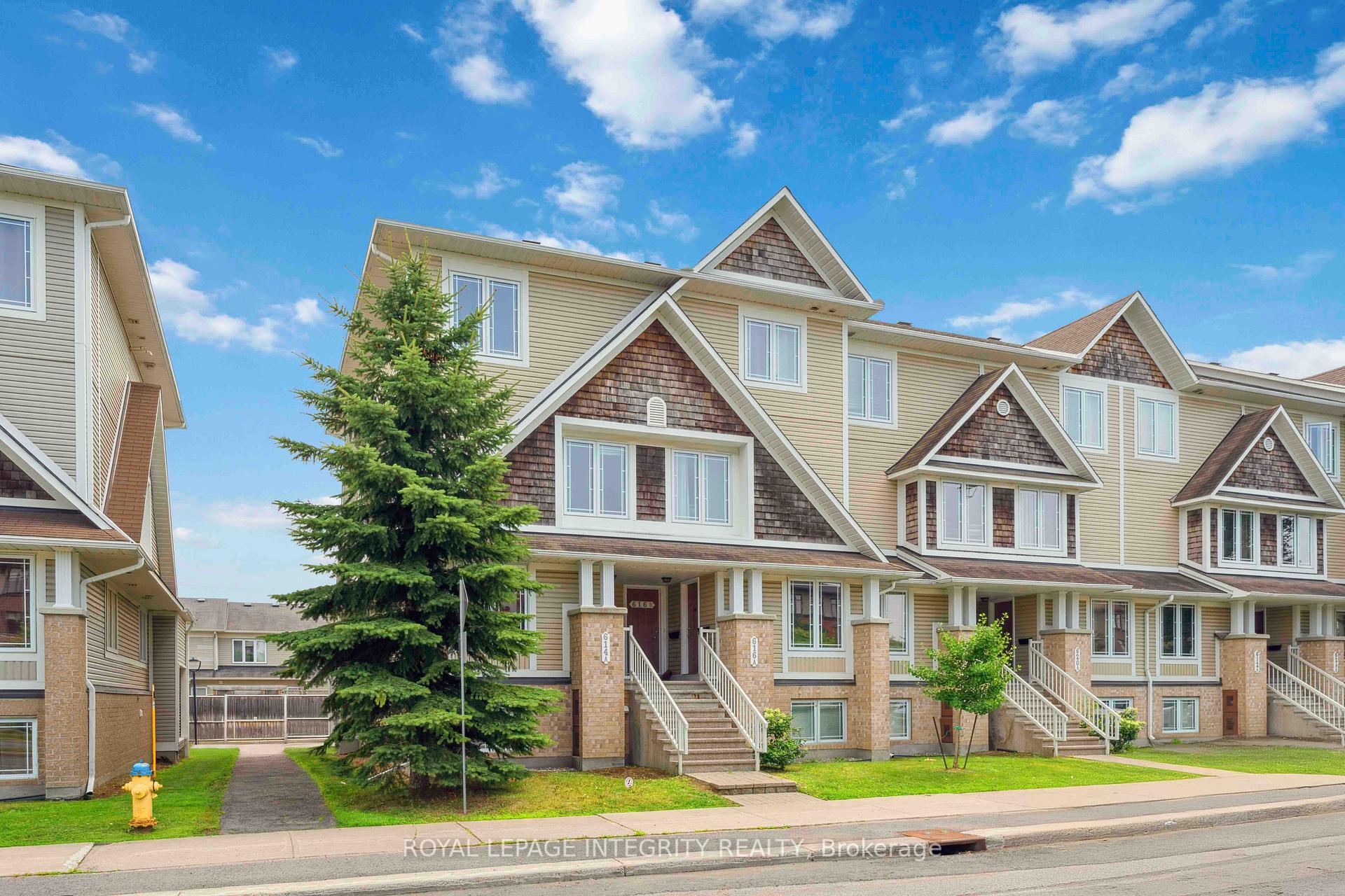 Photo 2 of Unit A, 616 Chapman Mills Drive, Ottawa, Barrhaven - Strandherd — HOMEH