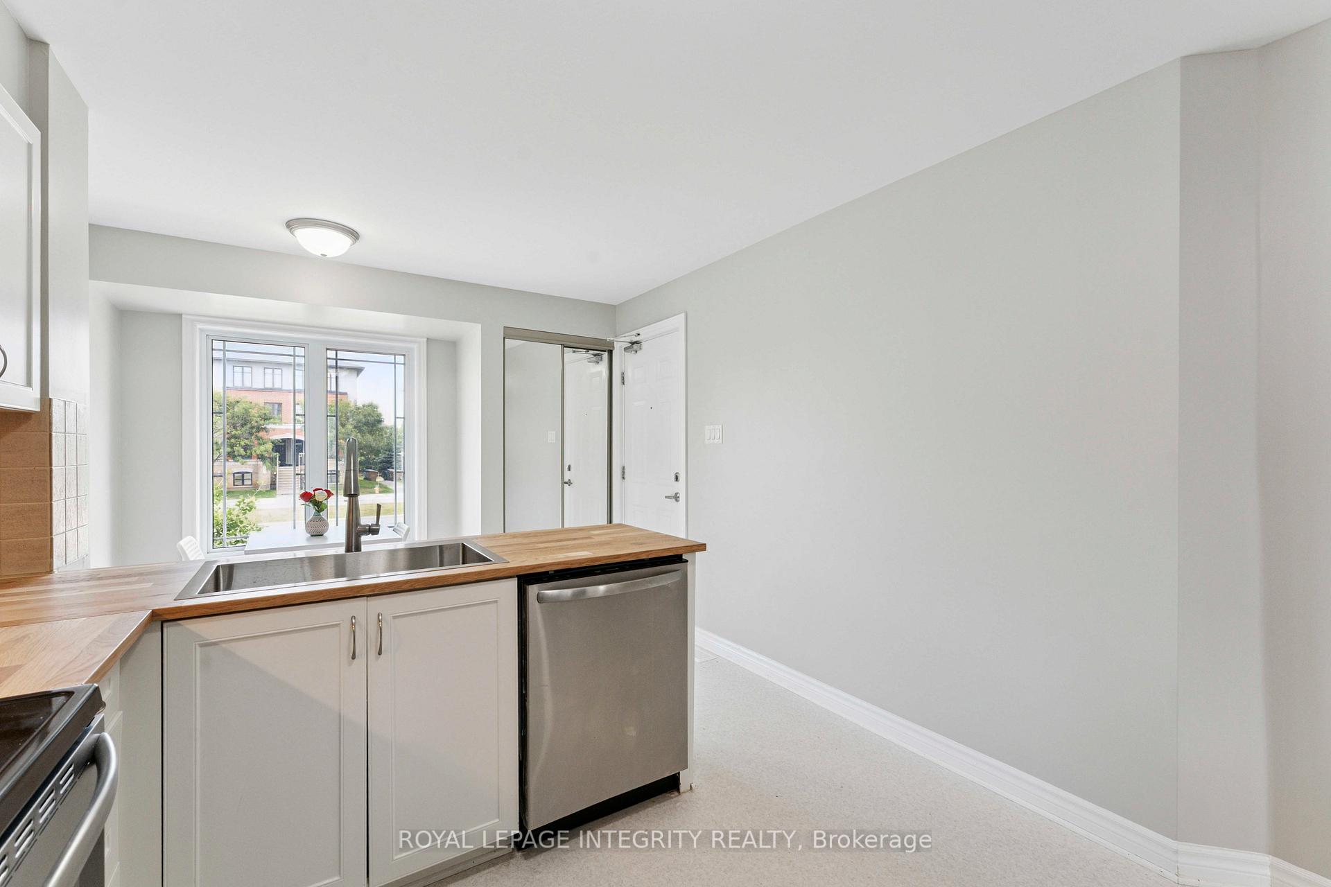 Photo 23 of Unit A, 616 Chapman Mills Drive, Ottawa, Barrhaven - Strandherd — HOMEH