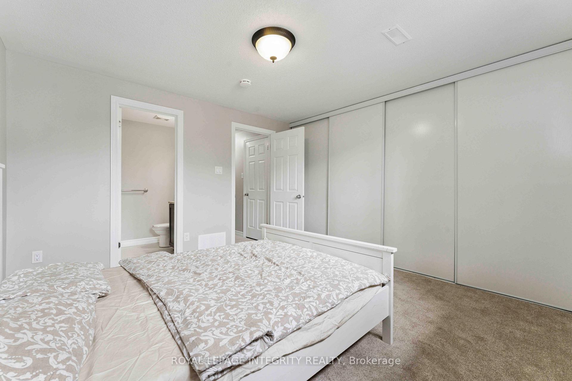 Photo 30 of Unit A, 616 Chapman Mills Drive, Ottawa, Barrhaven - Strandherd — HOMEH