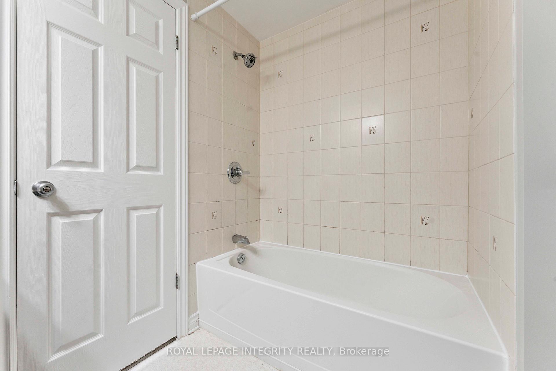 Photo 32 of Unit A, 616 Chapman Mills Drive, Ottawa, Barrhaven - Strandherd — HOMEH