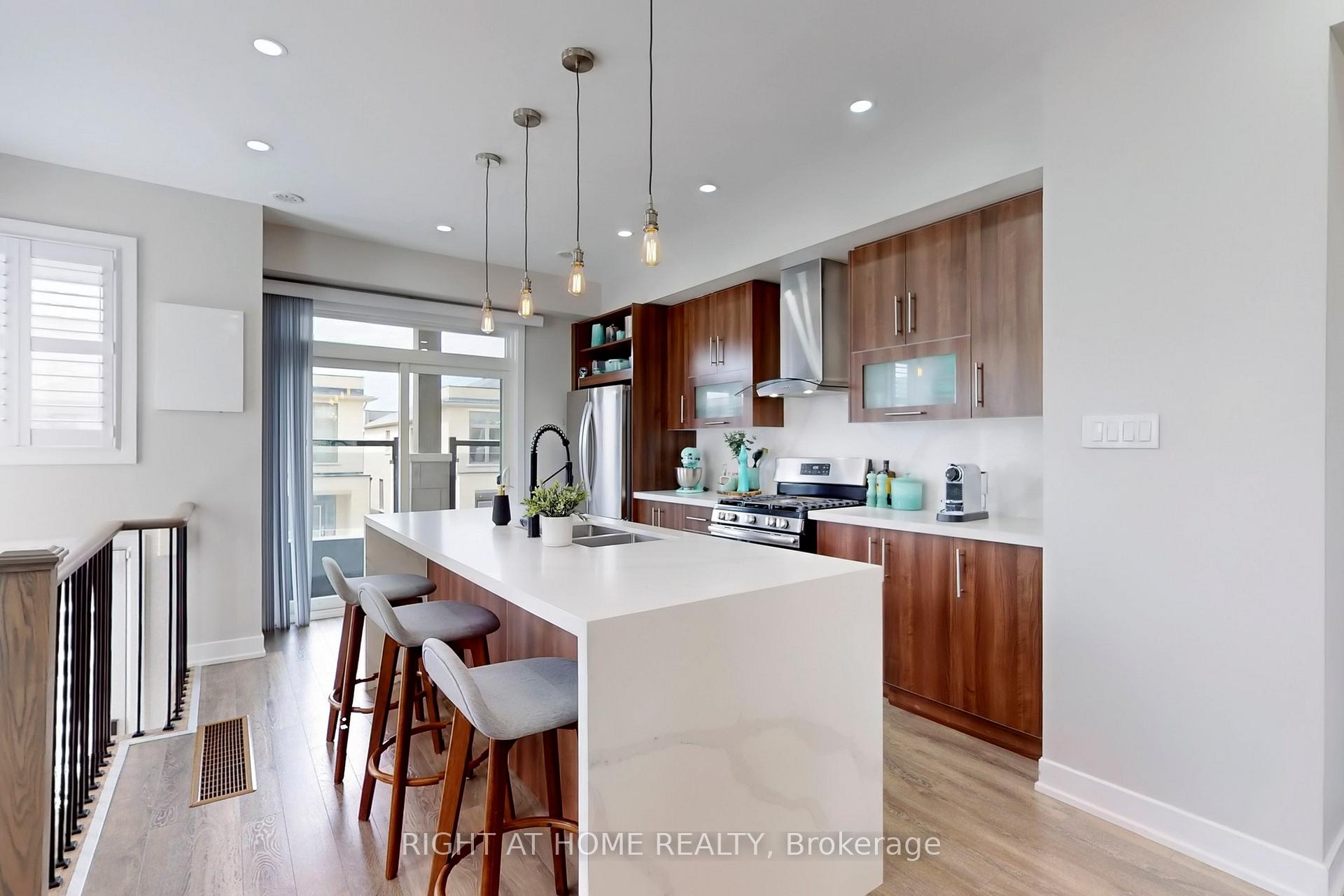 Photo 9 of 53 Donald Fleming Way, Whitby, Pringle Creek — HOMEH