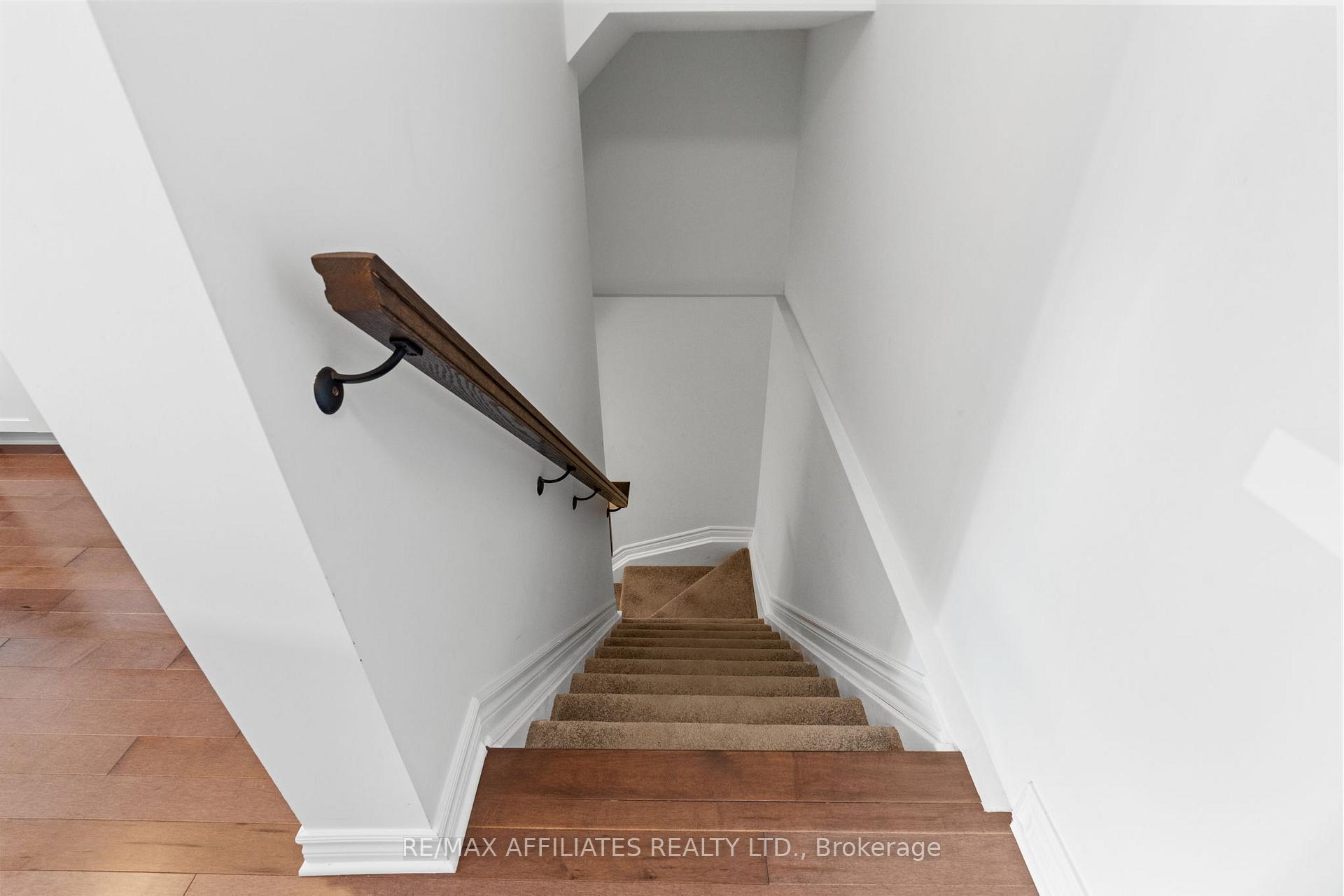 Photo 21 of 28 Carabiner Private, Ottawa, Mer Bleue/Bradley Estates/Anderson Park — HOMEH