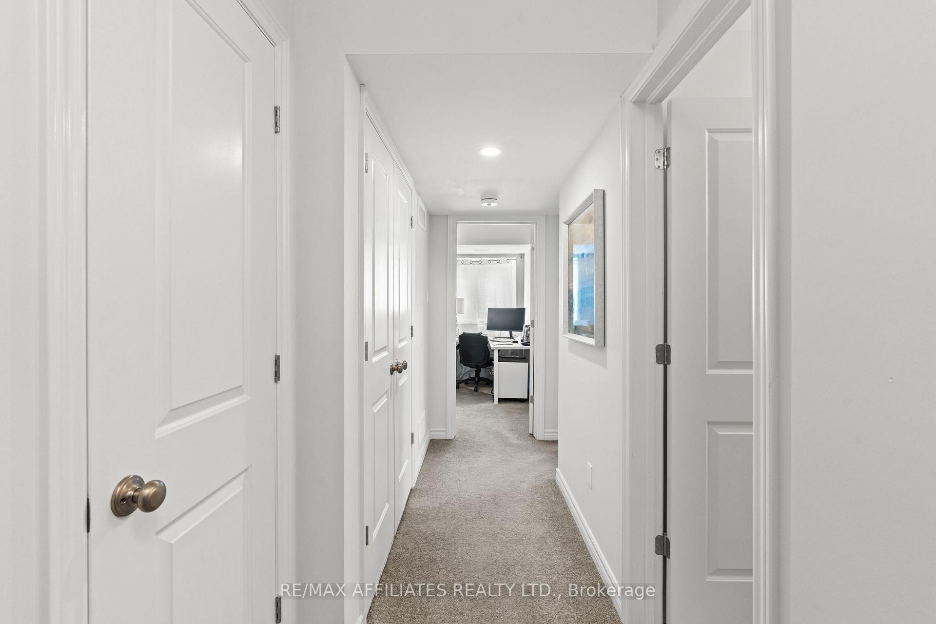 Photo 23 of 28 Carabiner Private, Ottawa, Mer Bleue/Bradley Estates/Anderson Park — HOMEH